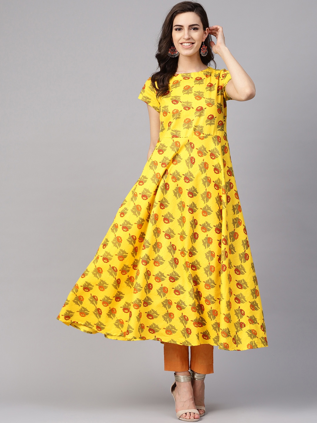 

Yuris Women Yellow & Red Printed Anarkali Kurta