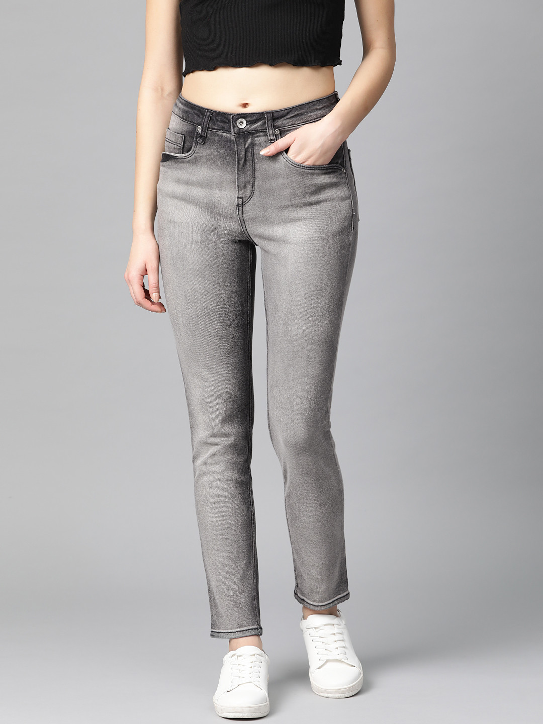 

The Roadster Lifestyle Co Women Grey Skinny Fit Mid-Rise Clean Look Stretchable Jeans