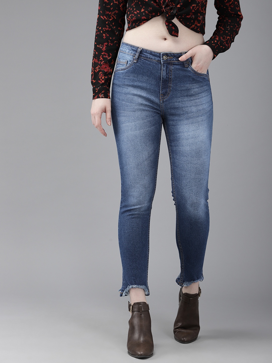 

The Roadster Lifestyle Co Women Blue Skinny Fit Mid-Rise Clean Look Stretchable Jeans