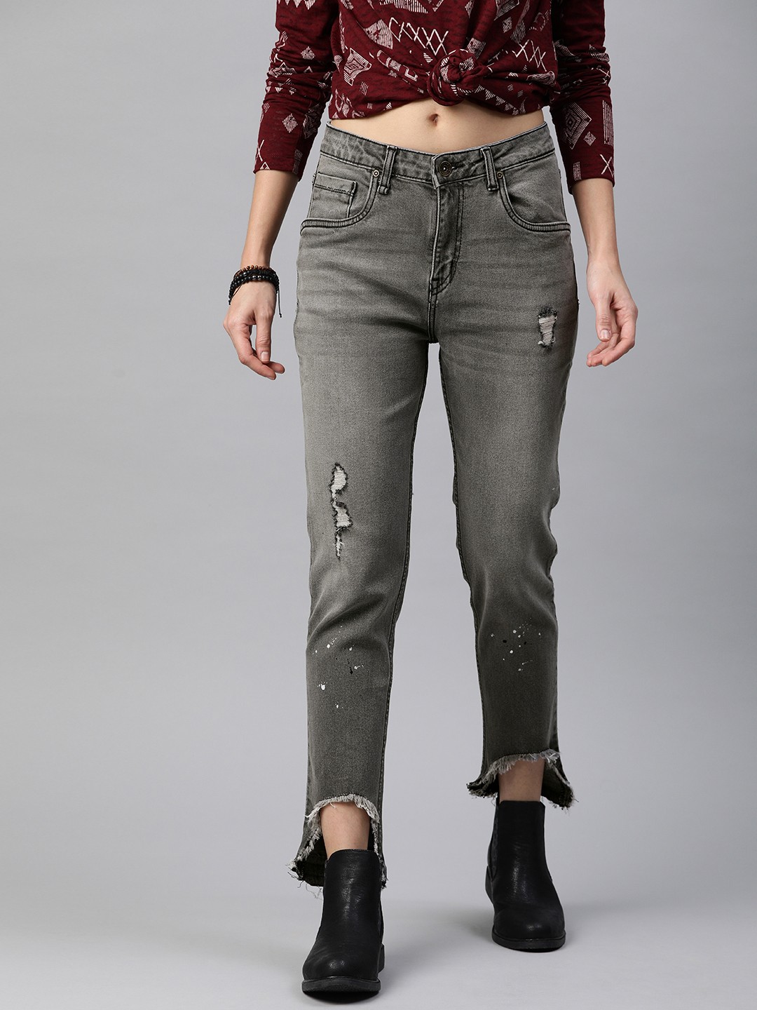 

The Roadster Lifestyle Co Women Grey Skinny Fit Mid-Rise Low Distress Stretchable Cropped Jeans