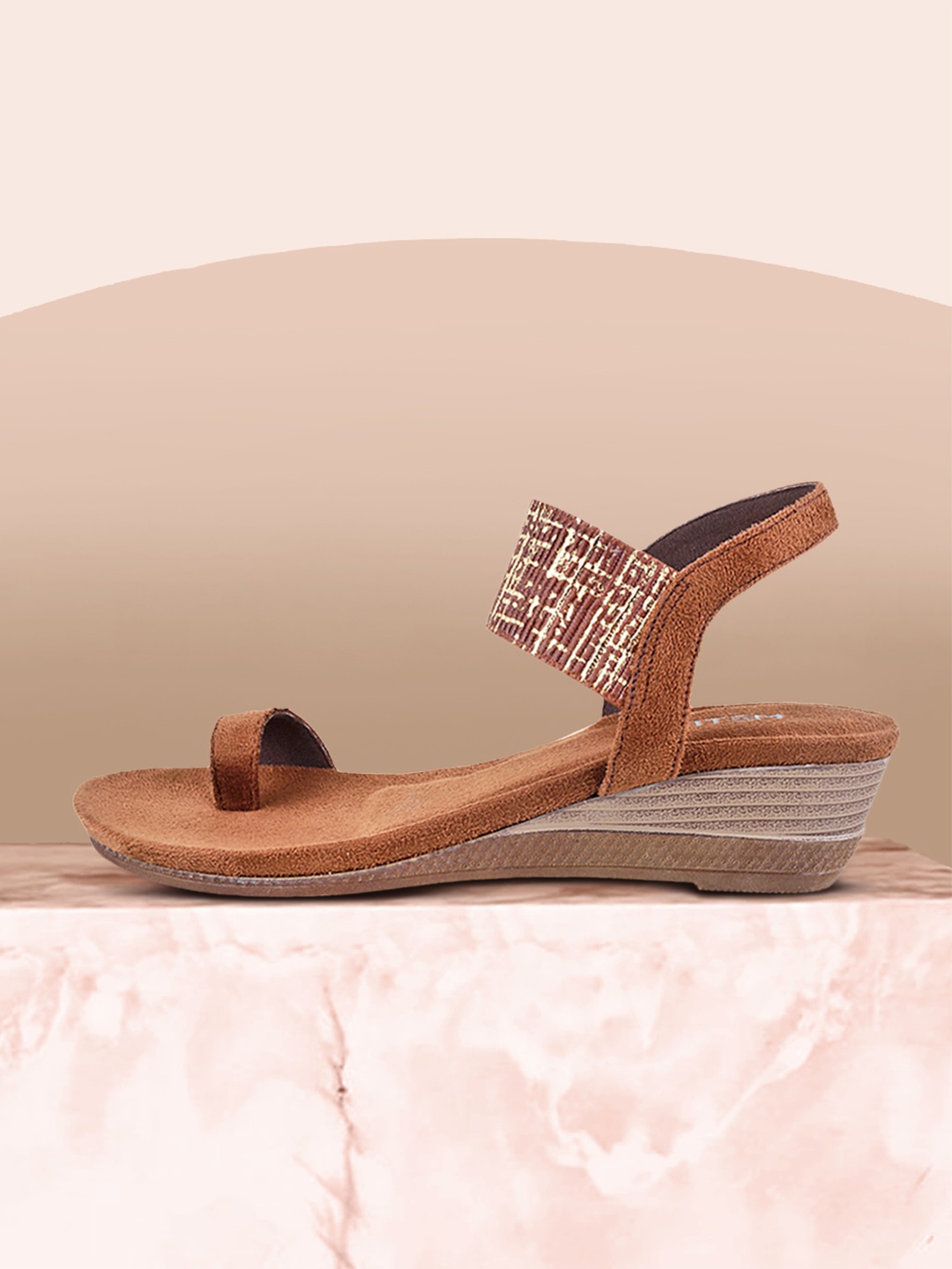 

Metro Women Brown Printed Heels
