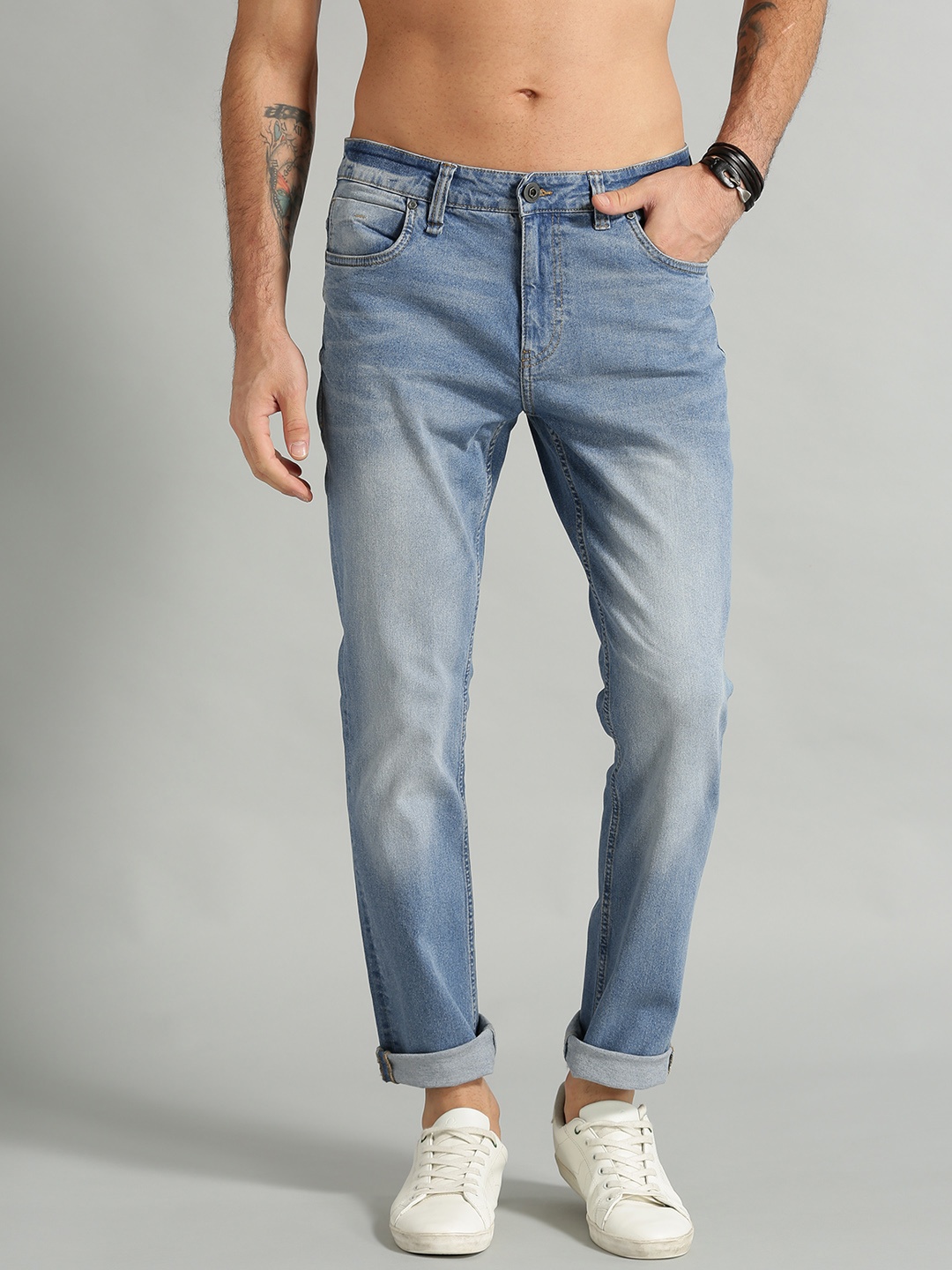 

The Roadster Lifestyle Co Men Blue Slim Tapered Fit Mid-Rise Clean Look Stretchable Jeans