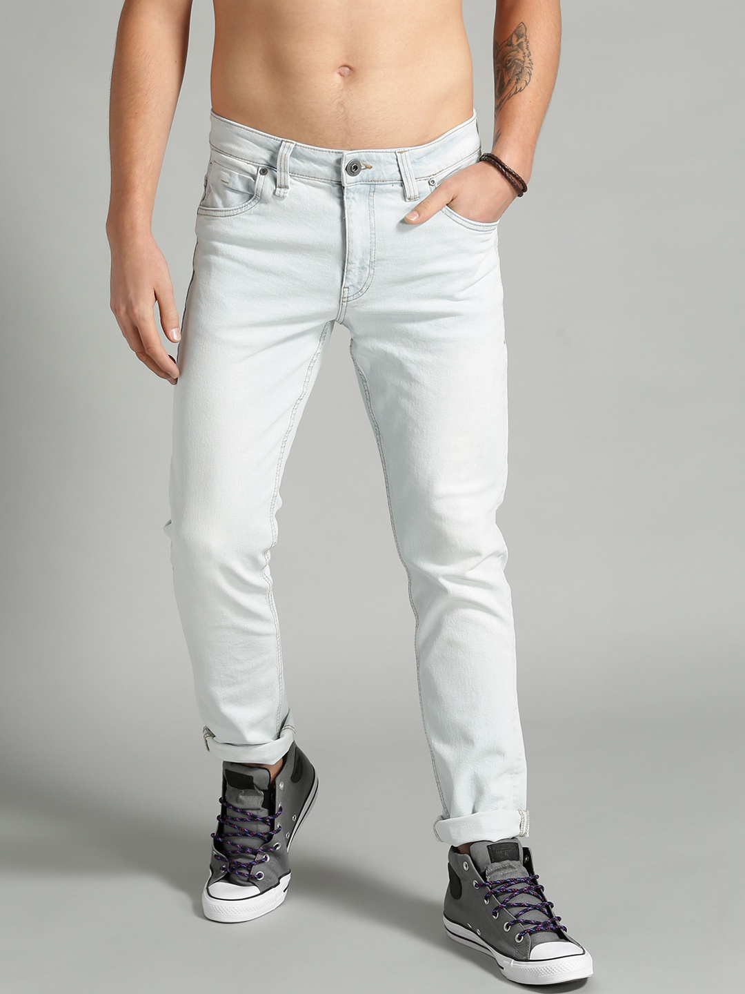 

The Roadster Lifestyle Co Men Blue Slim Fit Mid-Rise Clean Look Stretchable Jeans