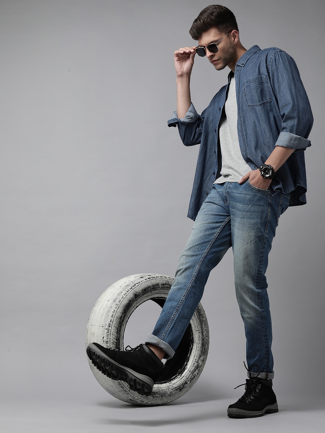 

Roadster Men Blue Skinny Fit Heavy Fade Stretchable Jeans