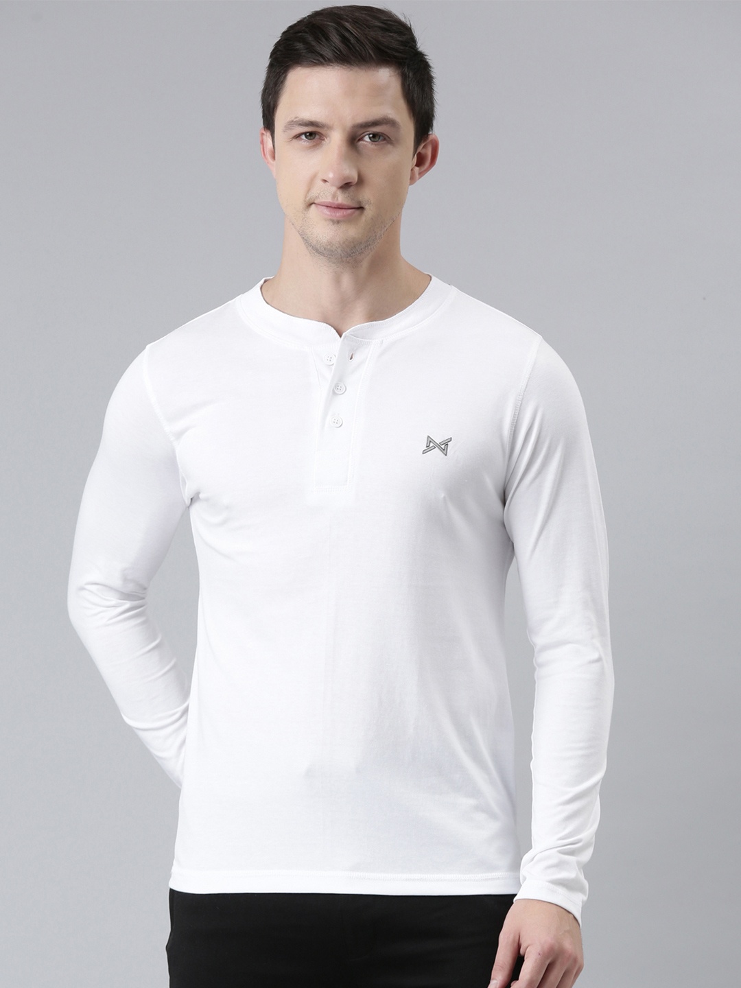 

Force NXT Men White Solid Henley Neck T-shirt