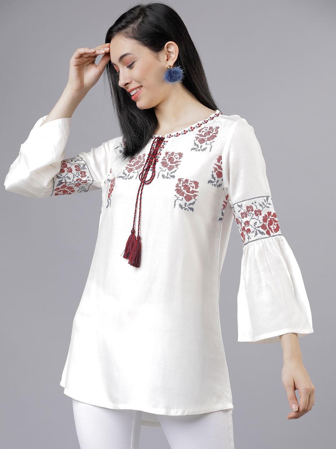 

Vishudh Women Off-White Printed Top