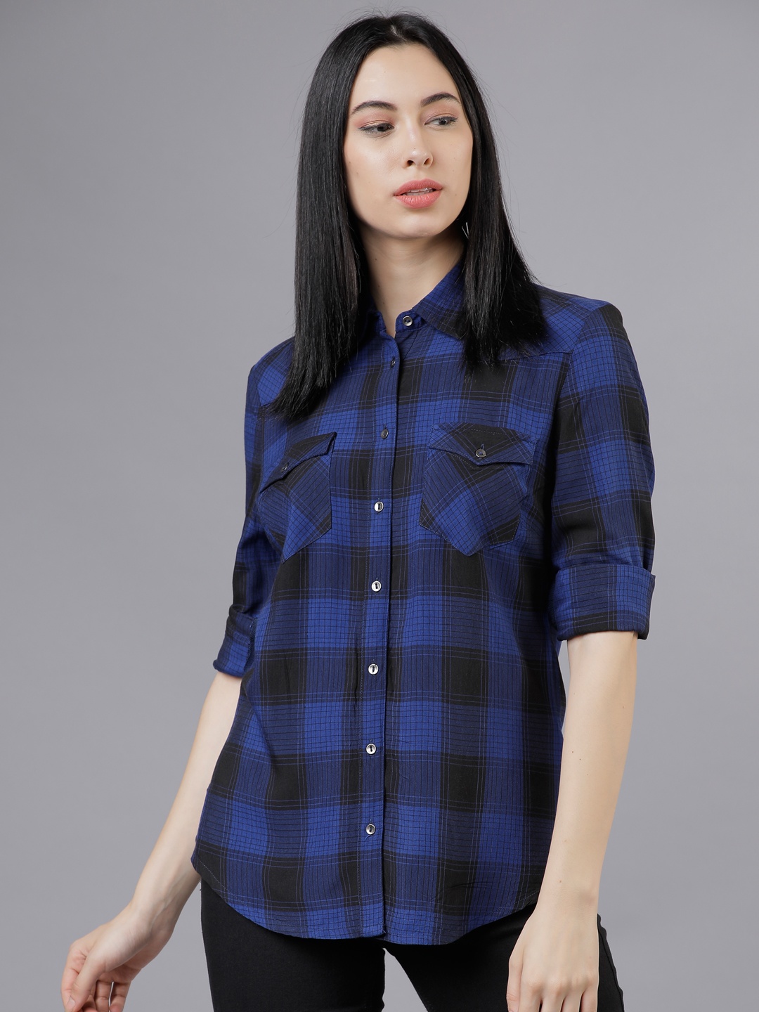 

Tokyo Talkies Women Blue & Black Regular Fit Checked Casual Shirt