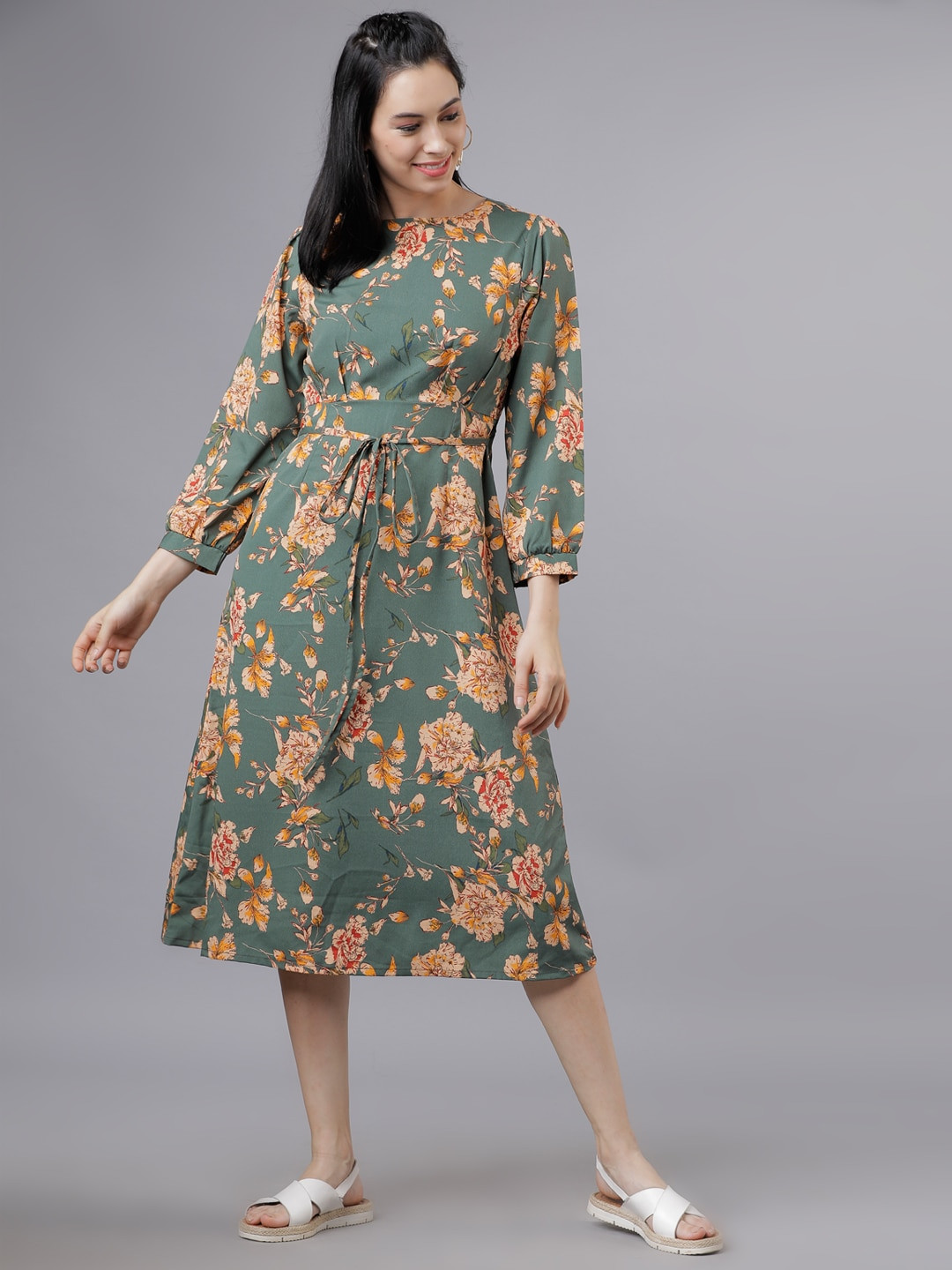 

Tokyo Talkies Women Green Floral Print Fit and Flare Dress