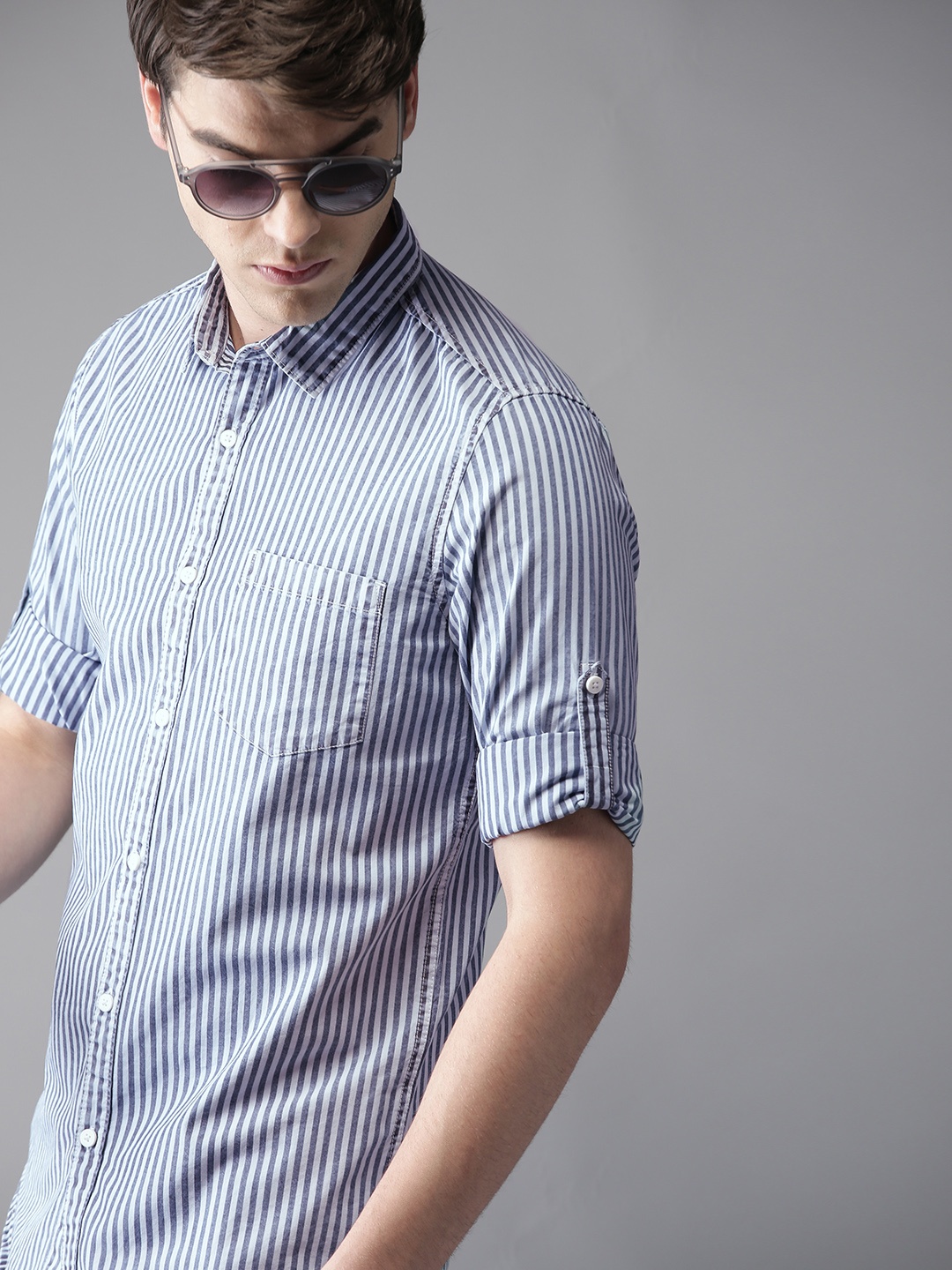 

Moda Rapido Men Blue Slim Fit Striped Casual Shirt