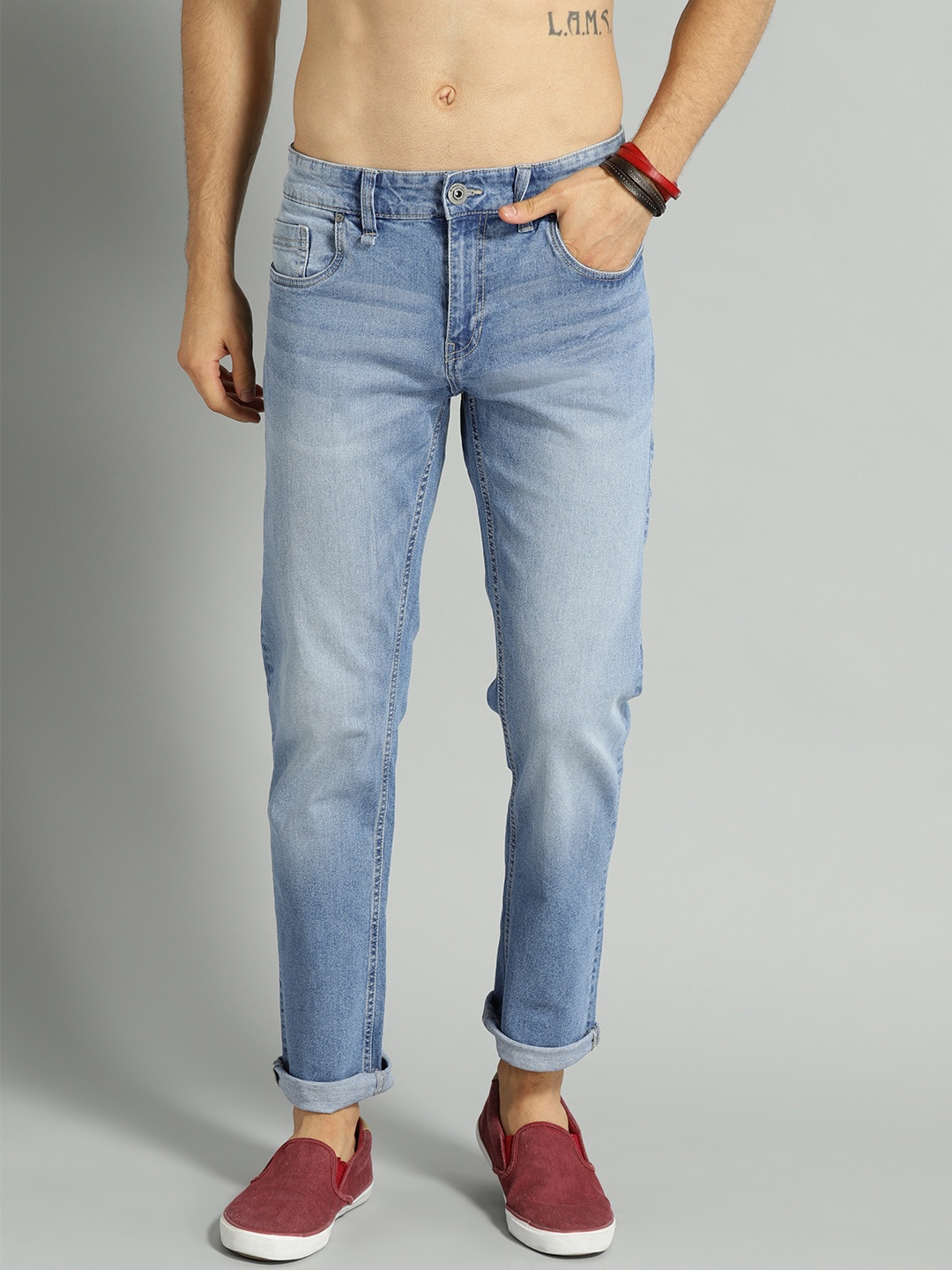 

Roadster Men Blue Slim Fit Mid-Rise Clean Look Stretchable Jeans
