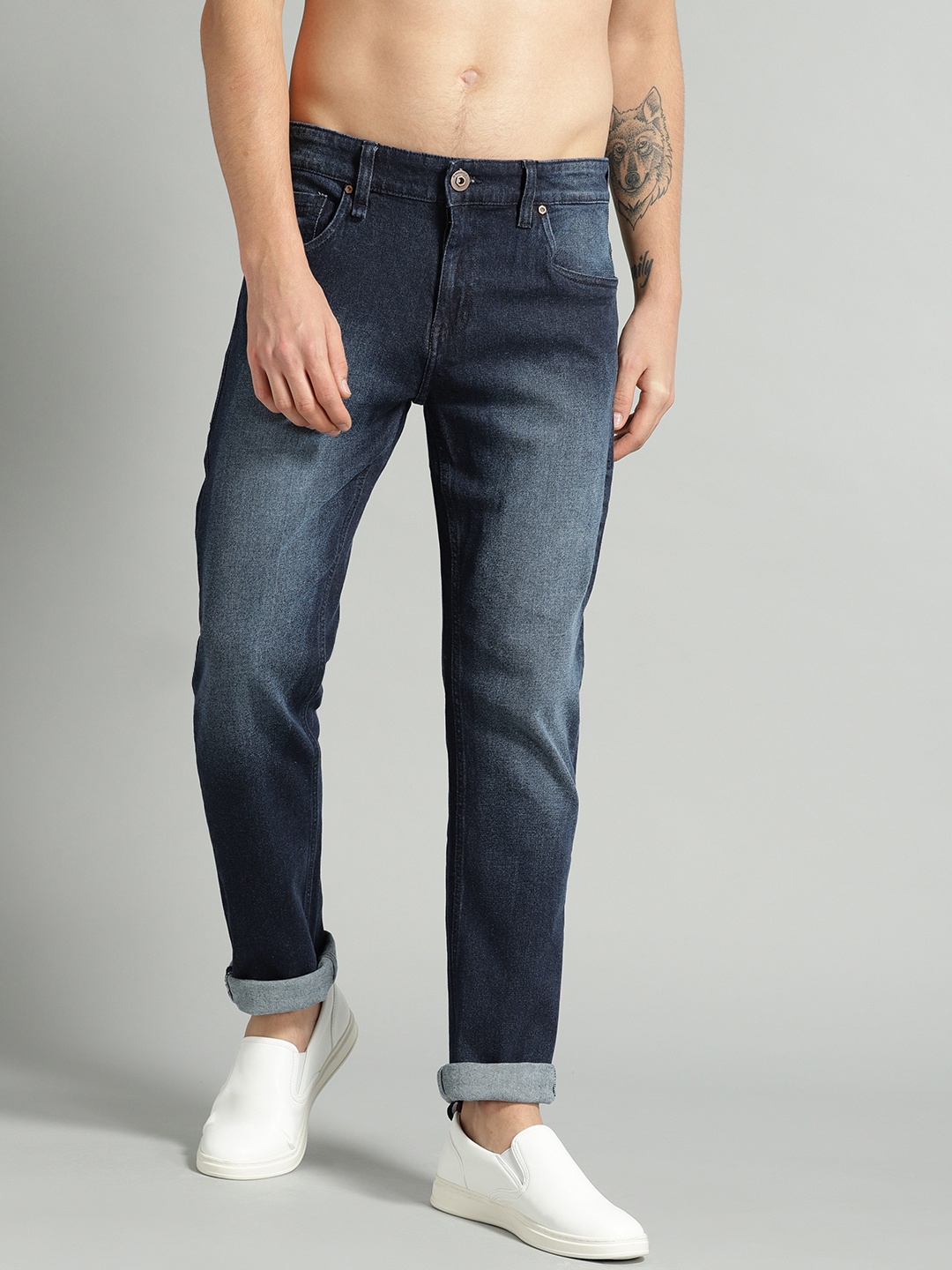 

The Roadster Lifestyle Co Men Navy Blue Slim Fit Mid-Rise Clean Look Stretchable Jeans