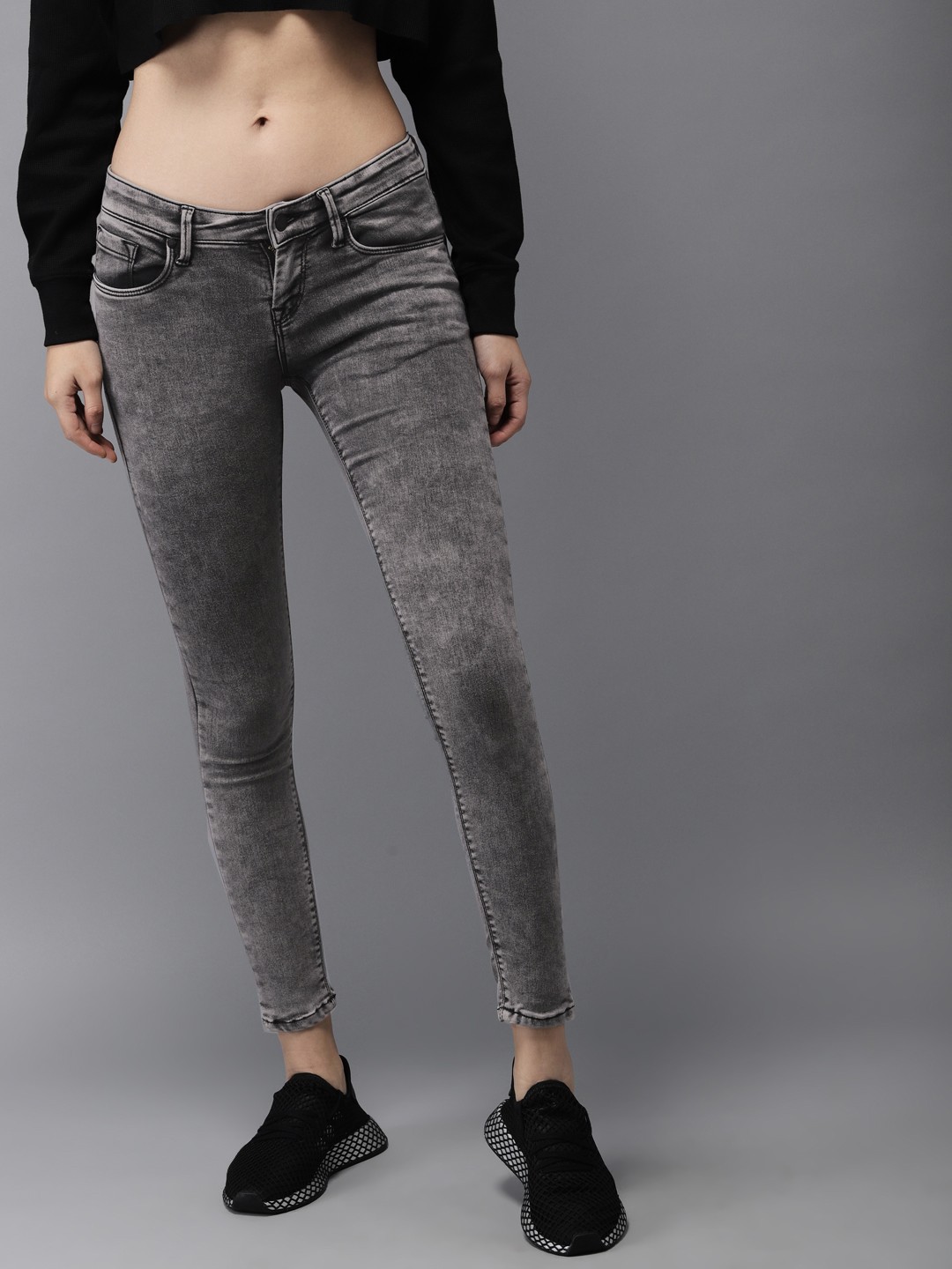 

HERE&NOW Women Black Regular Fit Mid-Rise Clean Look Stretchable Jeans