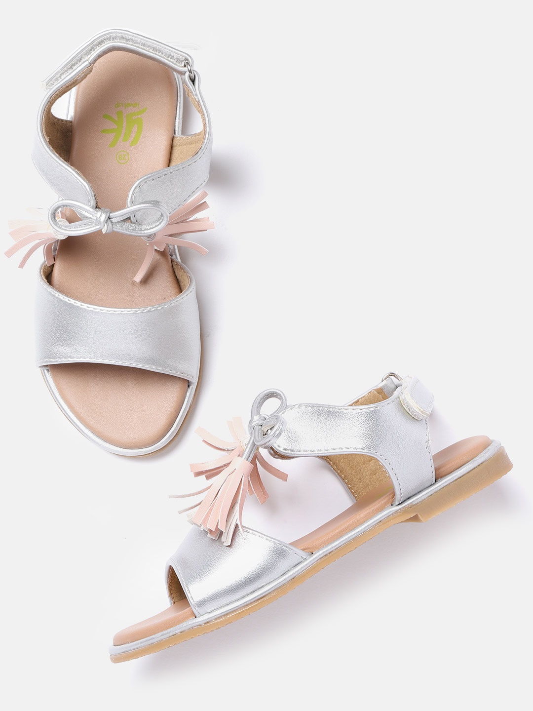 

YK Girls Silver-Toned Solid Open Toe Flats