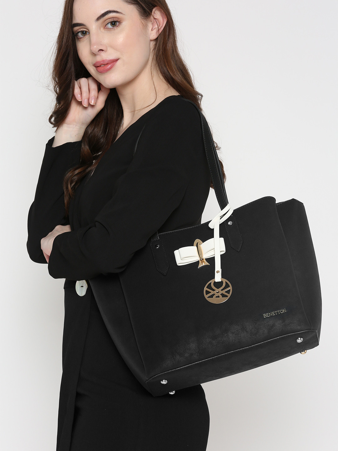

United Colors of Benetton Black Solid Shoulder Bag