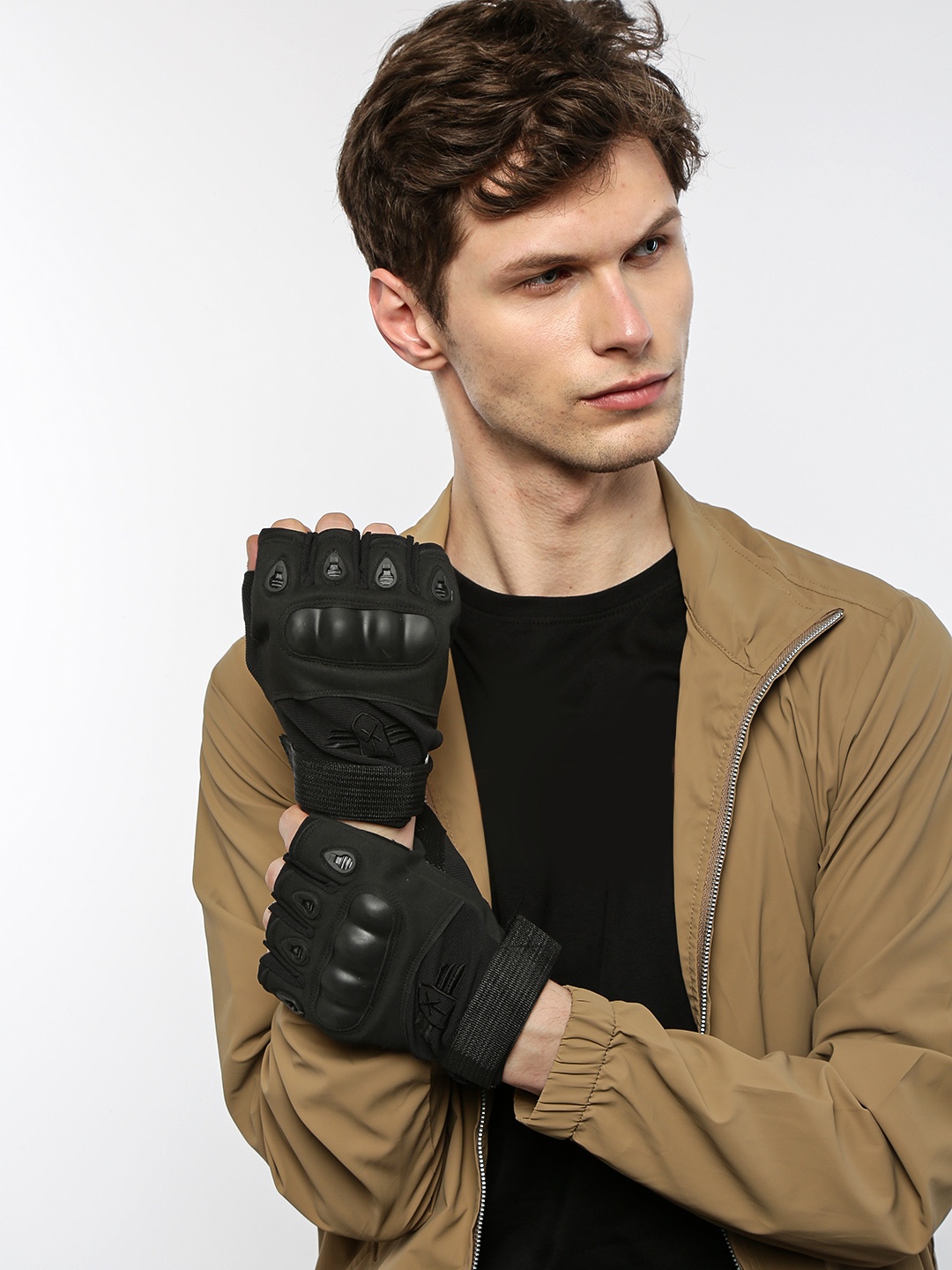 

The Roadster Lifestyle Co Men Black Motor Bike Hand Gloves