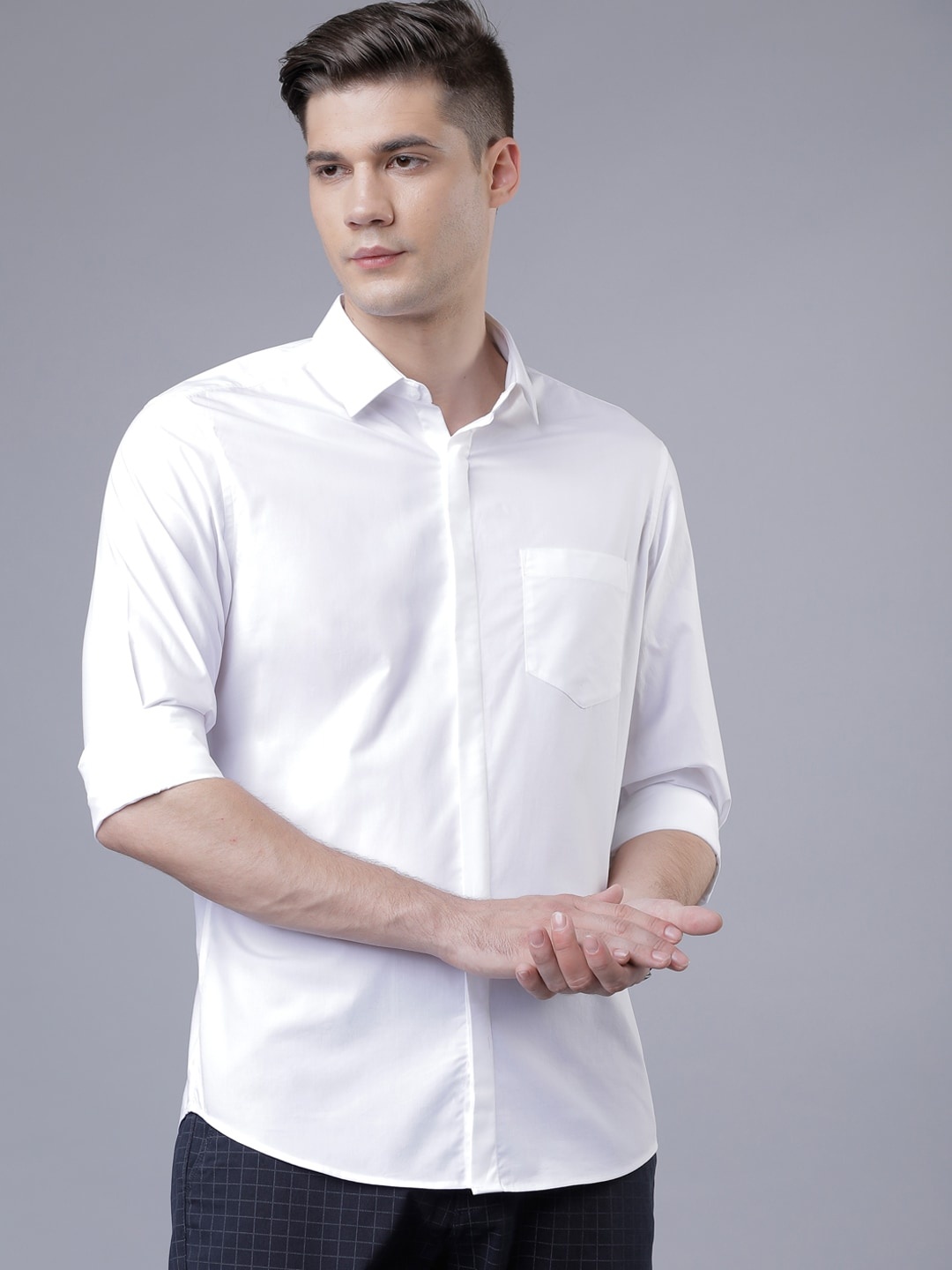 

HIGHLANDER Men White Slim Fit Casual Shirt