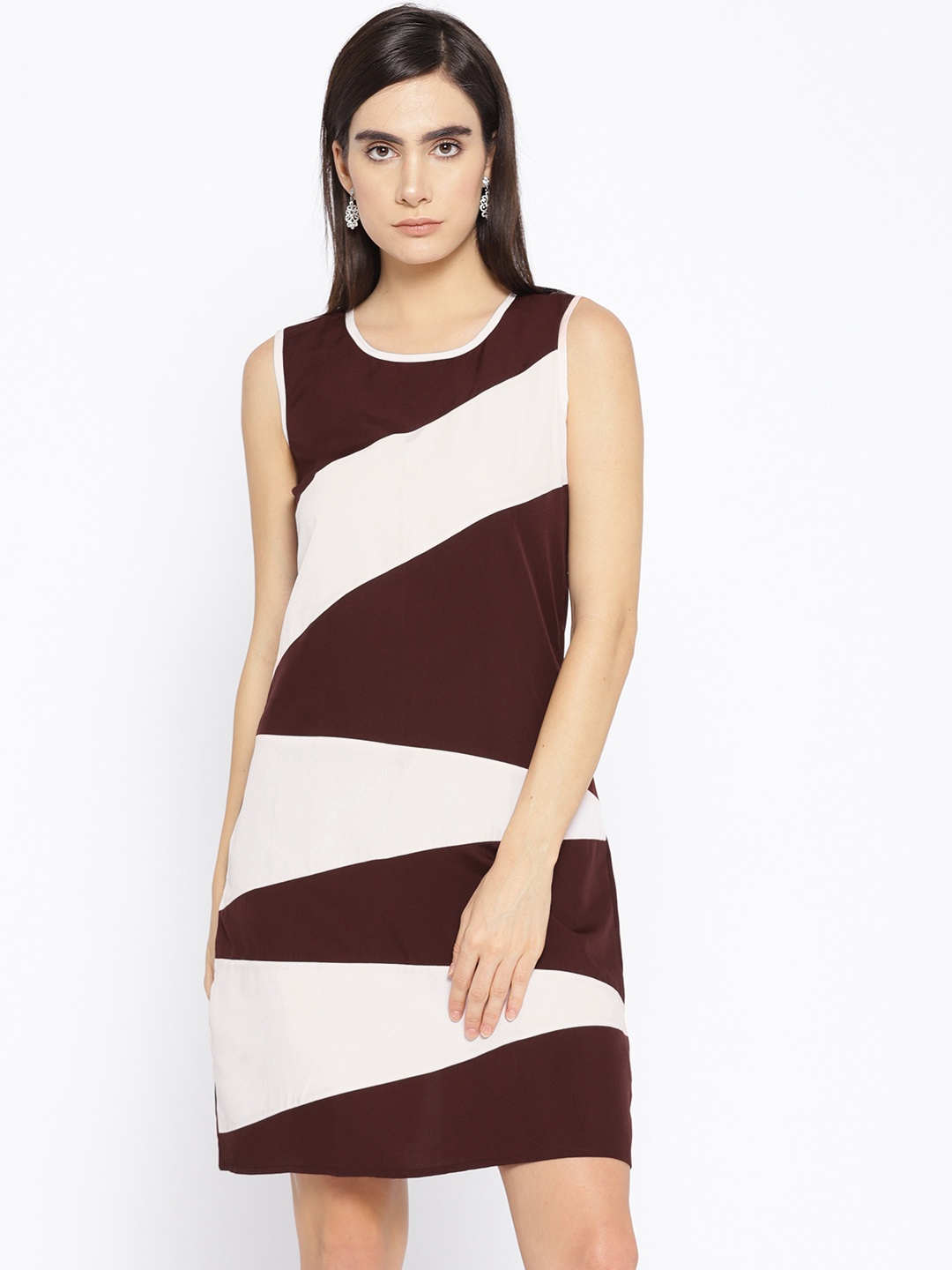 

Karmic Vision Women Burgundy & White Colourblocked Sheath Dress