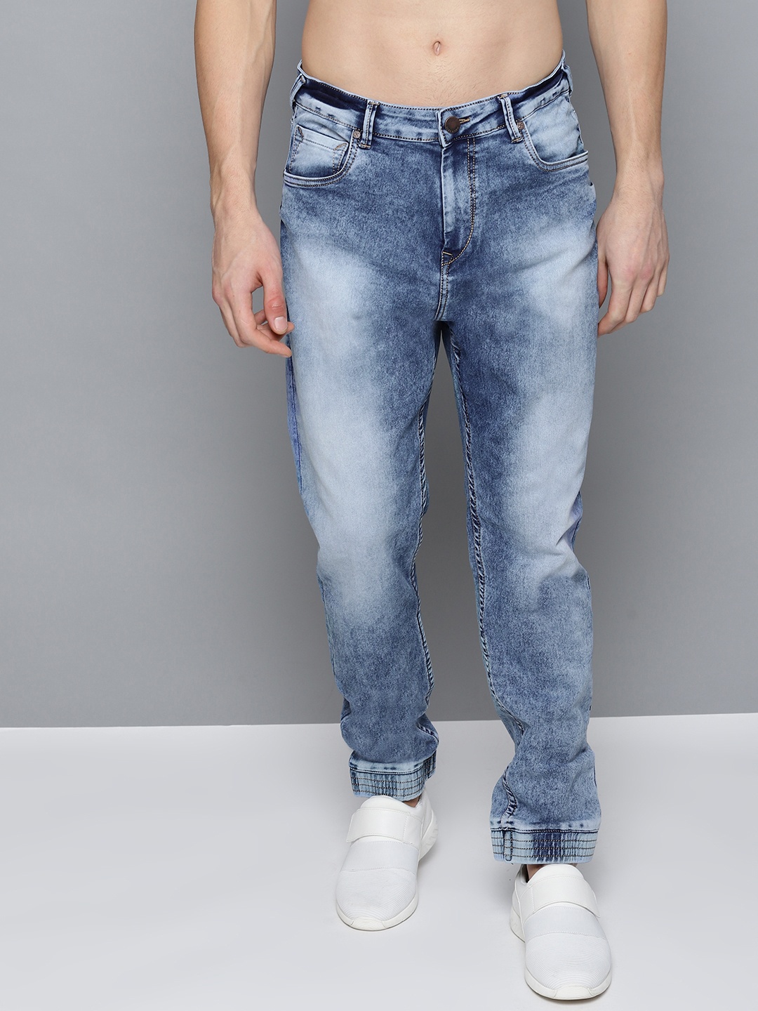 

HERE&NOW Men Blue Mid-Rise Clean Look Stretchable Jogger Jeans