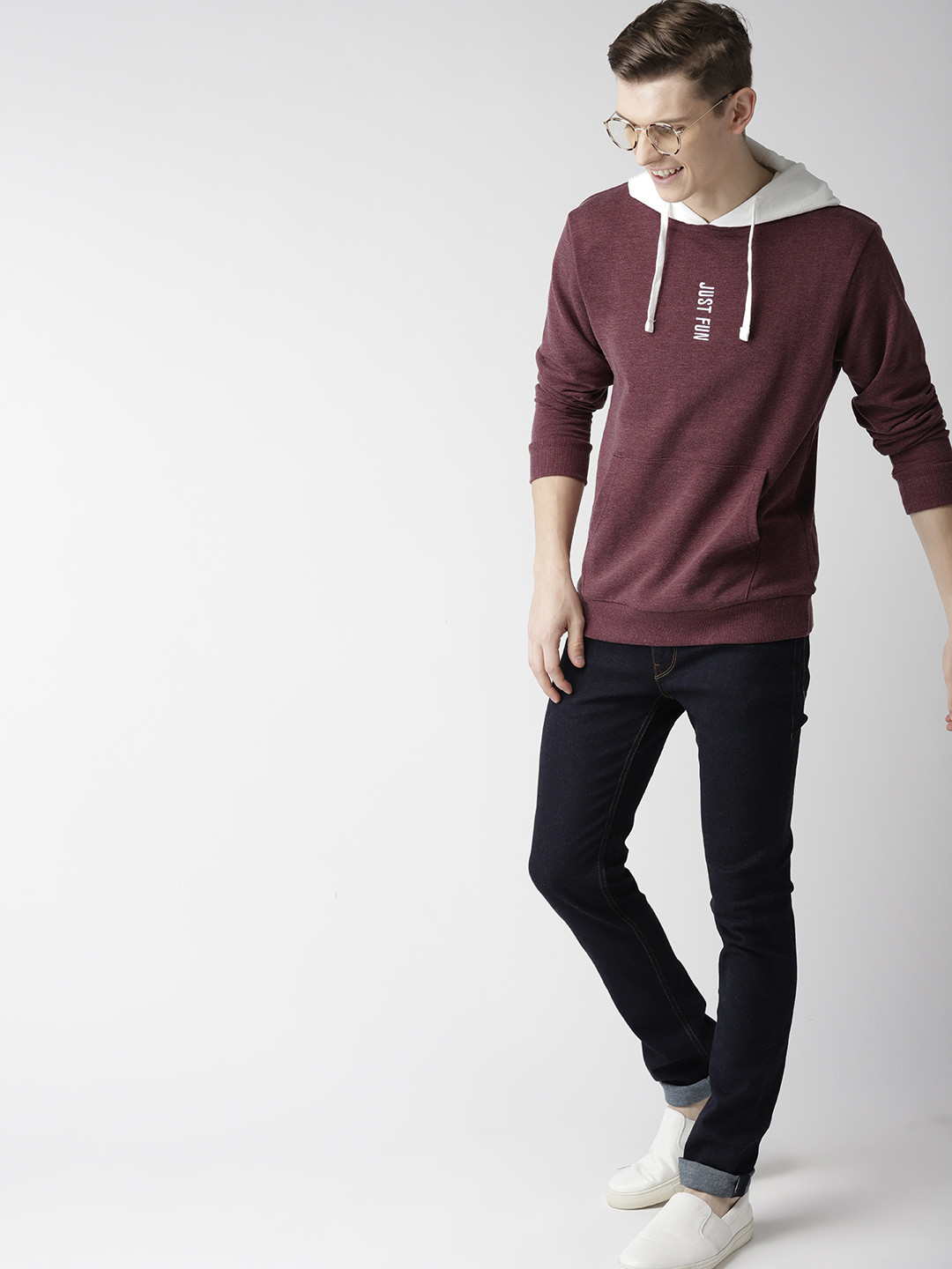 

Mast & Harbour Men Burgundy Solid Hooded Sweatshirt
