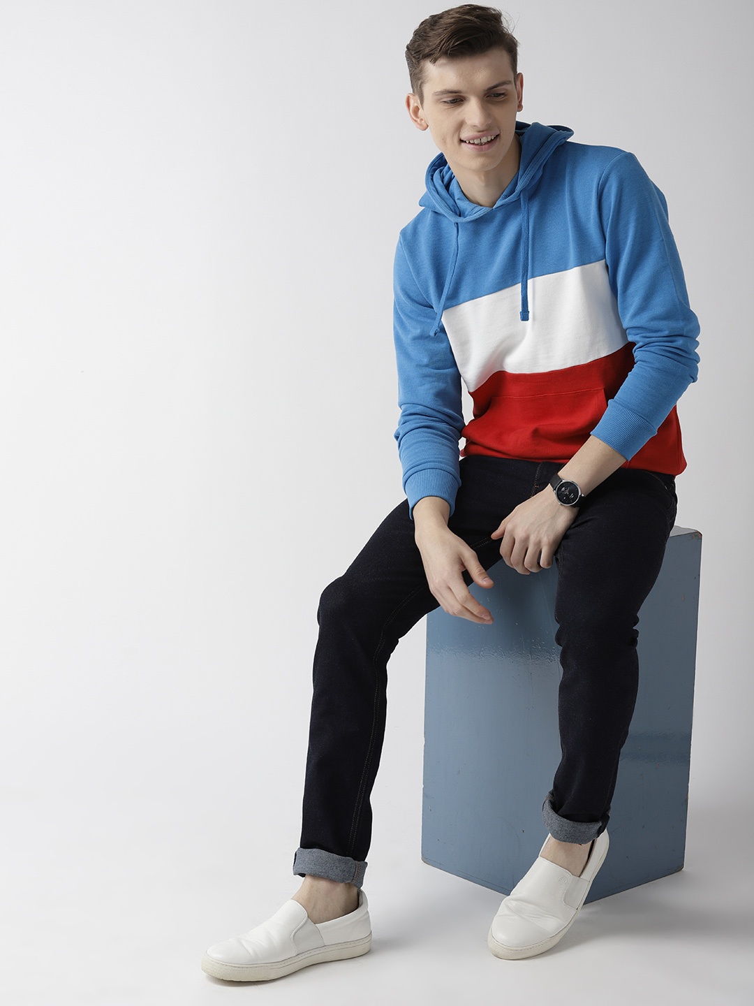 

Mast & Harbour Men Blue & White Colourblocked Hooded Sweatshirt