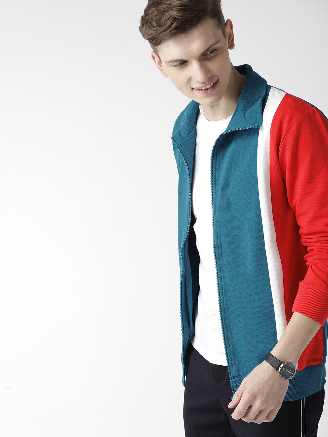 

Mast & Harbour Men Blue & Red Colourblocked Sweatshirt