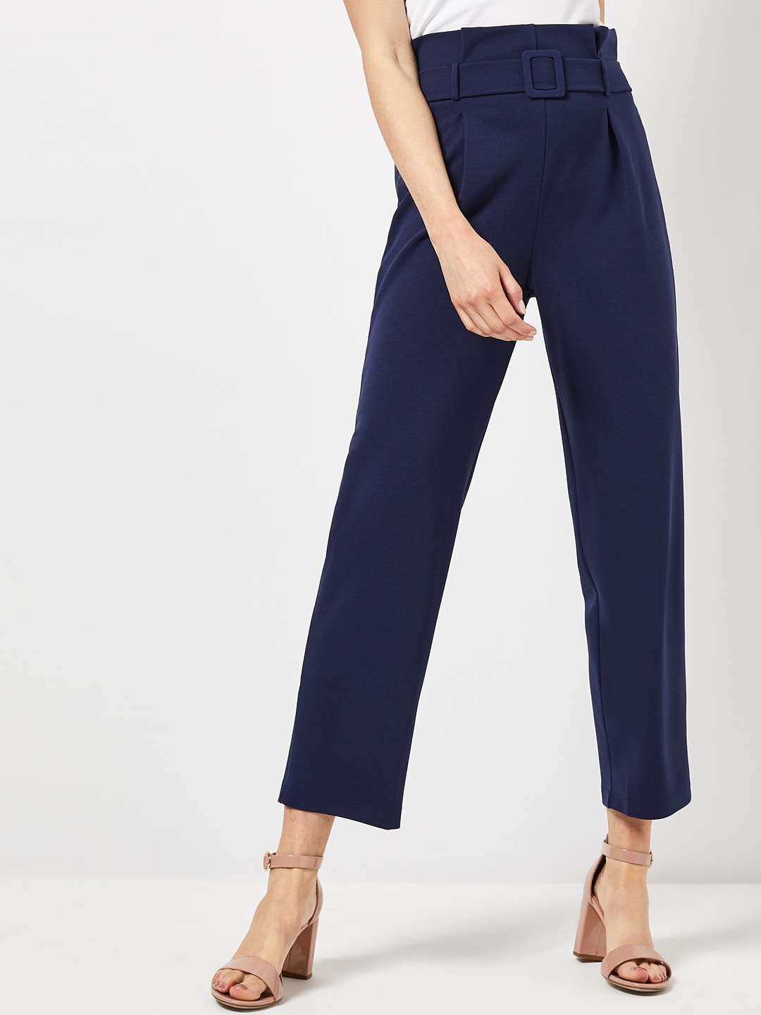 

DOROTHY PERKINS Women Navy Blue Solid Regular Fit Cropped Trousers