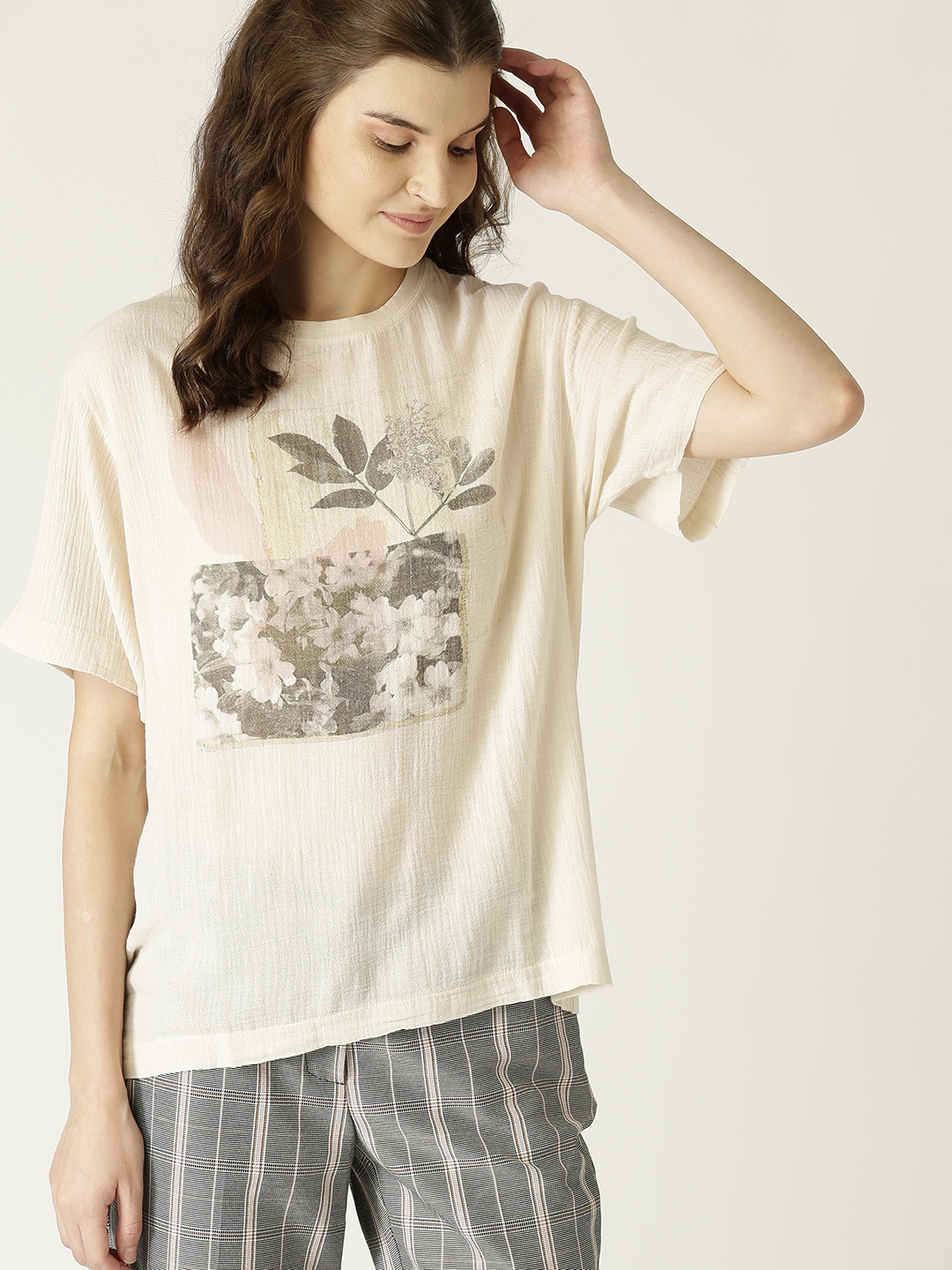 

MANGO Women Beige & Grey Printed Round Neck T-shirt