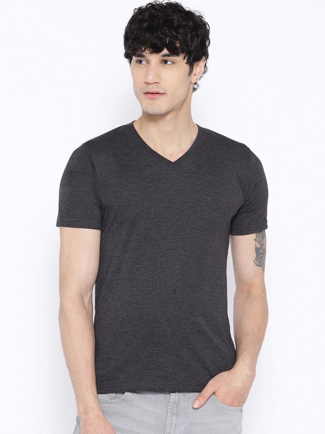 

Chkokko Men Charcoal Grey Solid V-Neck T-shirt