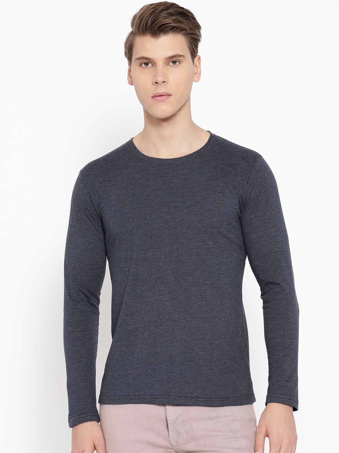 

Chkokko Men Navy Blue Solid Round Neck T-shirt