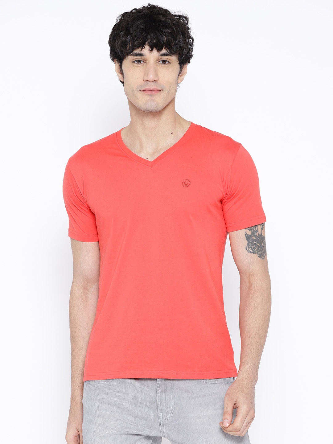 

CHKOKKO Men Coral Orange Solid V-Neck T-shirt