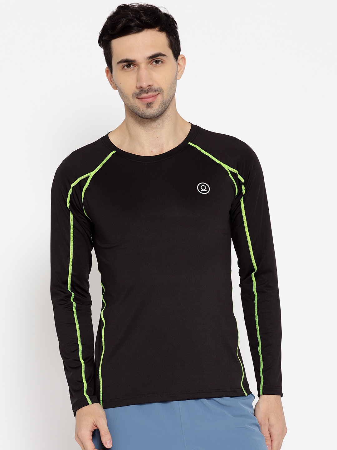 

CHKOKKO Men Black Solid Round Neck Training T-shirt