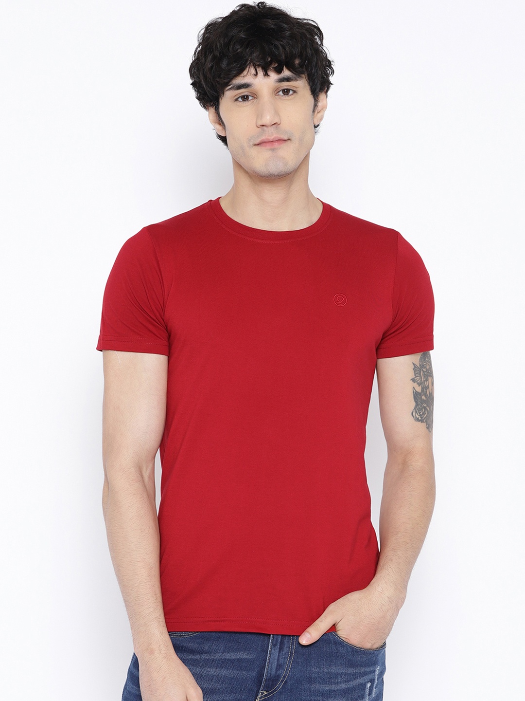 

CHKOKKO Men Maroon Solid Round Neck T-shirt