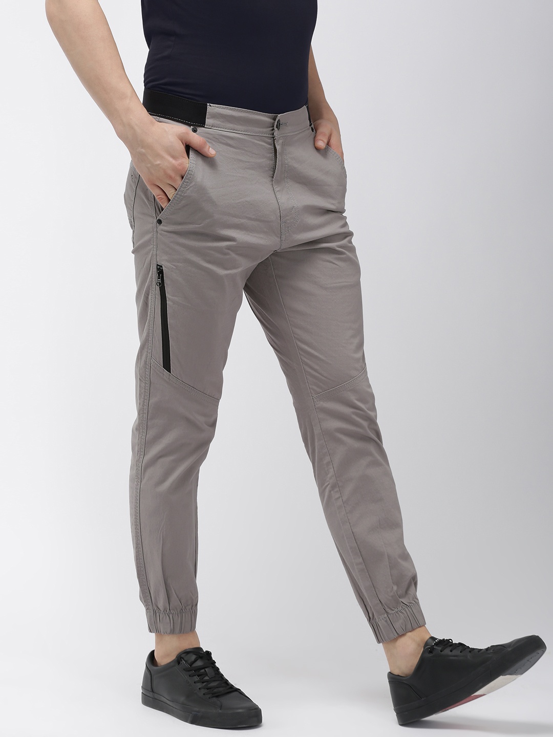 

Denizen From Levis Men Grey Regular Fit Solid Joggers