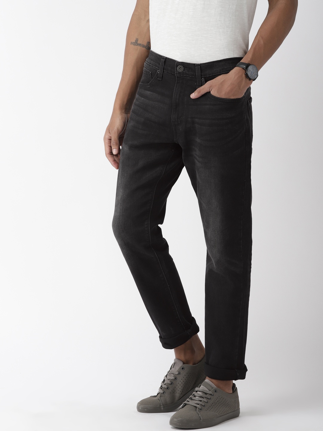 

Denizen From Levis Men Black Tapered Fit Low-Rise Clean Look Stretchable Jeans