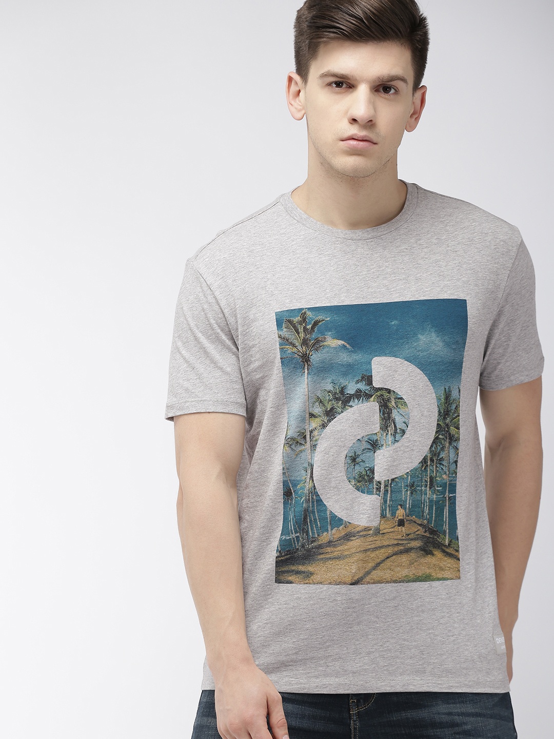 

Denizen From Levis Men Grey Printed Round Neck Pure Cotton T-shirt