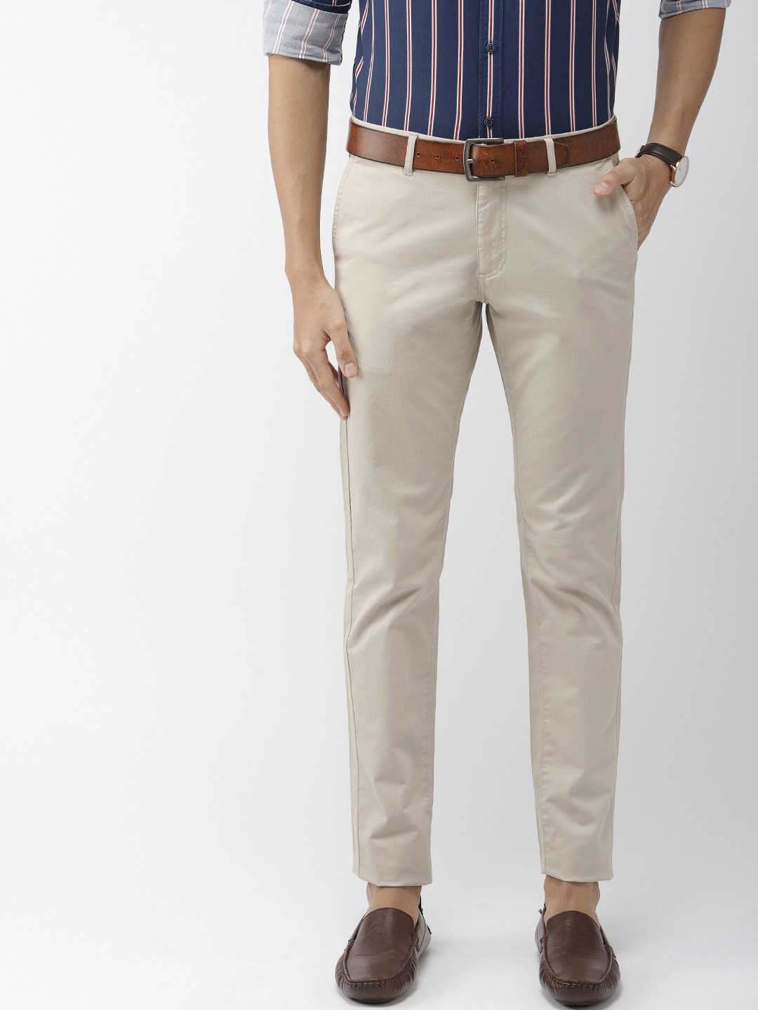 

Indian Terrain Men Beige Brooklyn Slim Fit Solid Chinos