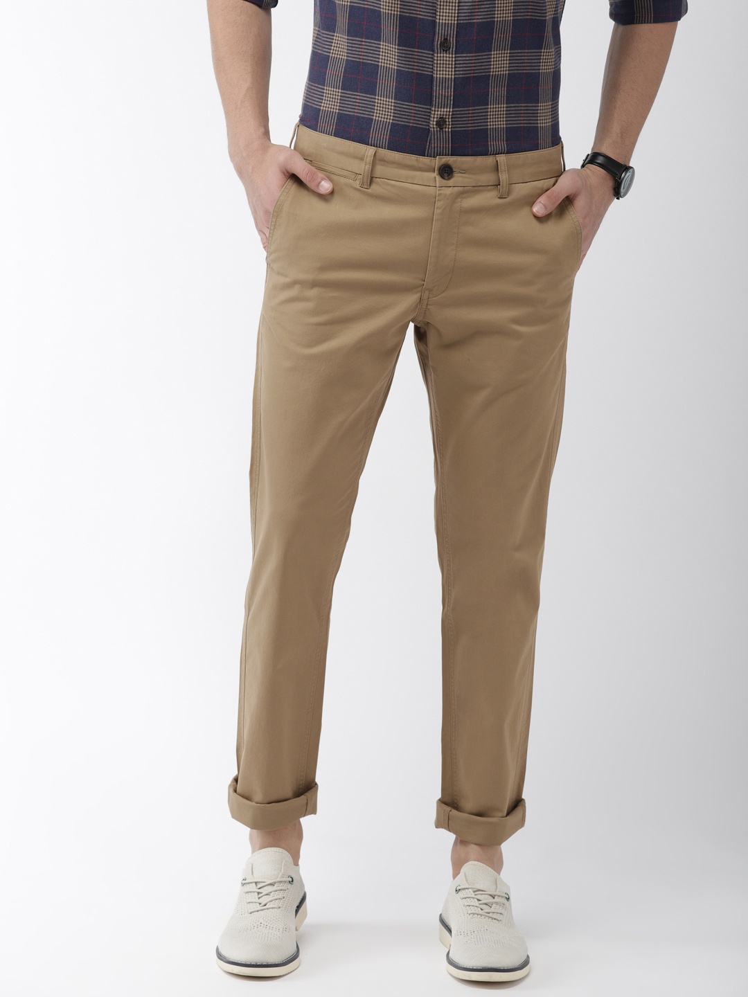 

Indian Terrain Men Brown Brooklyn Slim Fit Solid Regular Trousers