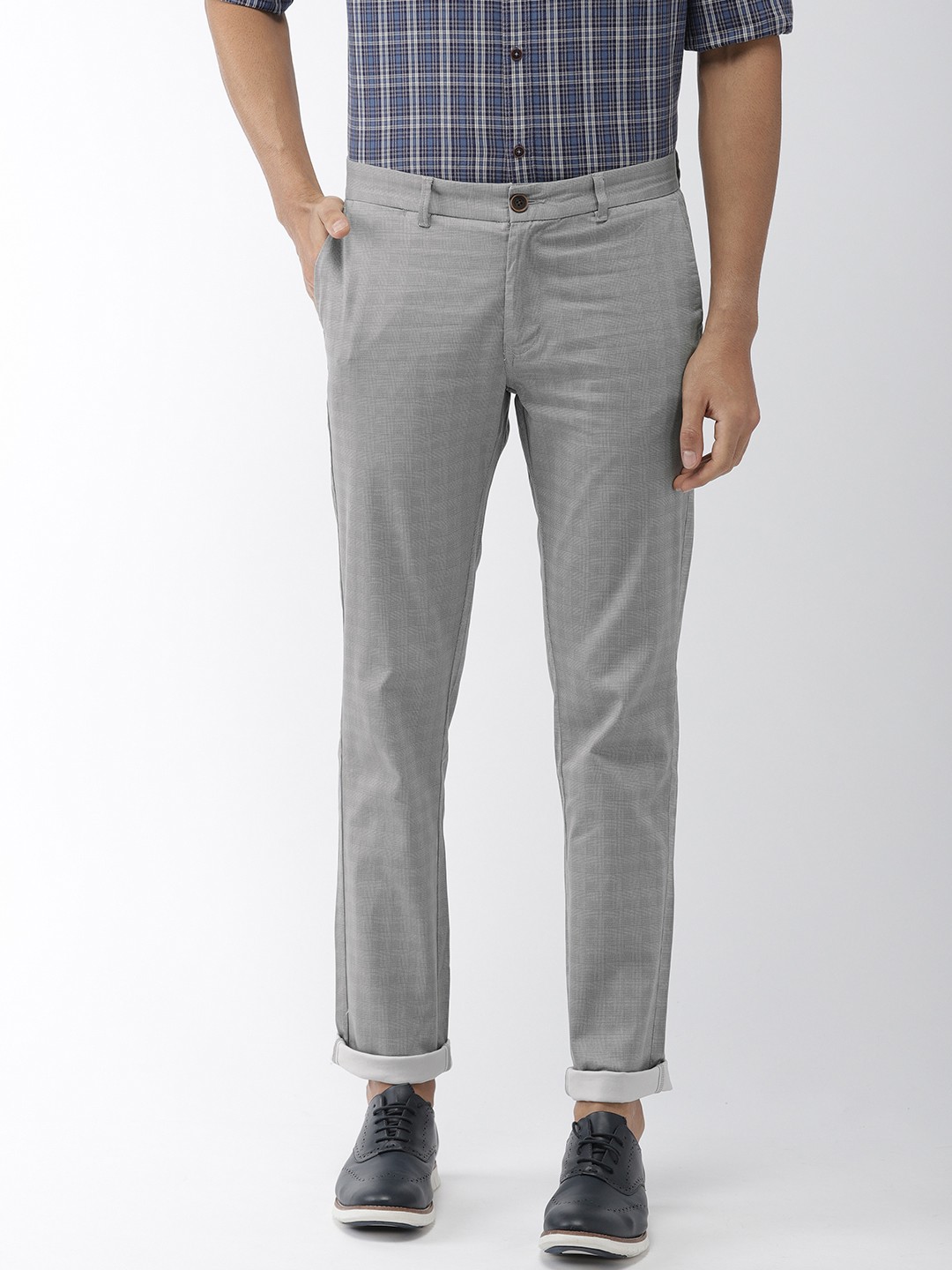 

Indian Terrain Men Grey Brooklyn Slim Fit Checked Chinos