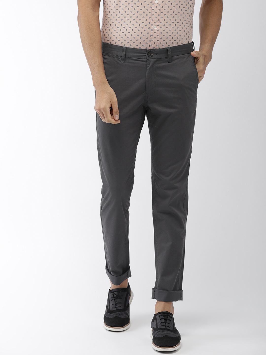 

Indian Terrain Men Charcoal Grey Brooklyn Slim Fit Solid Chinos