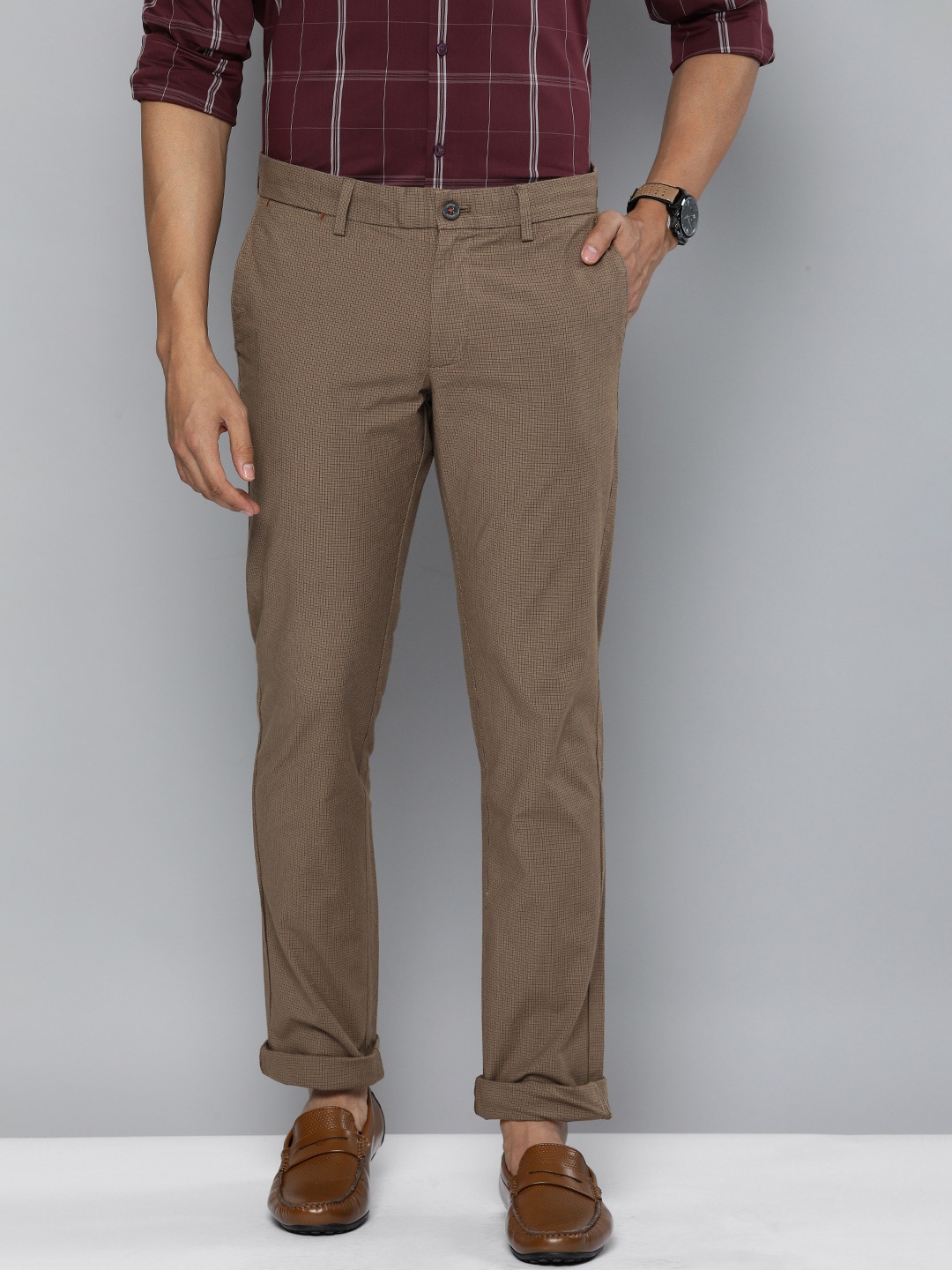 

Indian Terrain Men Brown Checked Brooklyn Slim Fit Low-Rise Trousers
