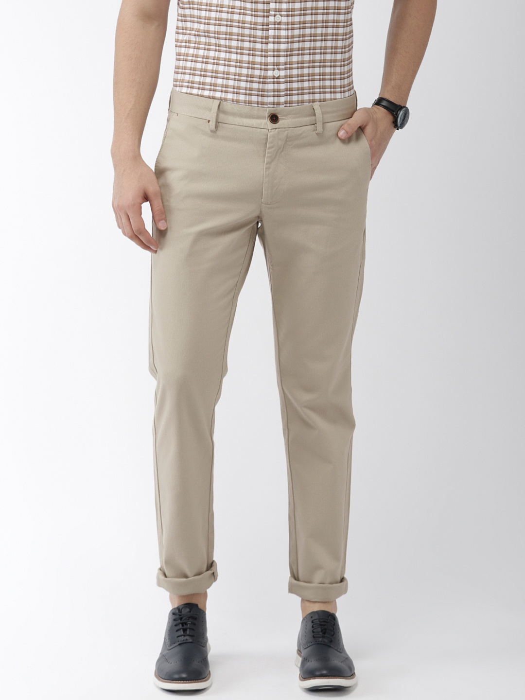 

Indian Terrain Men Beige Brooklyn Slim Fit Self Design Chinos