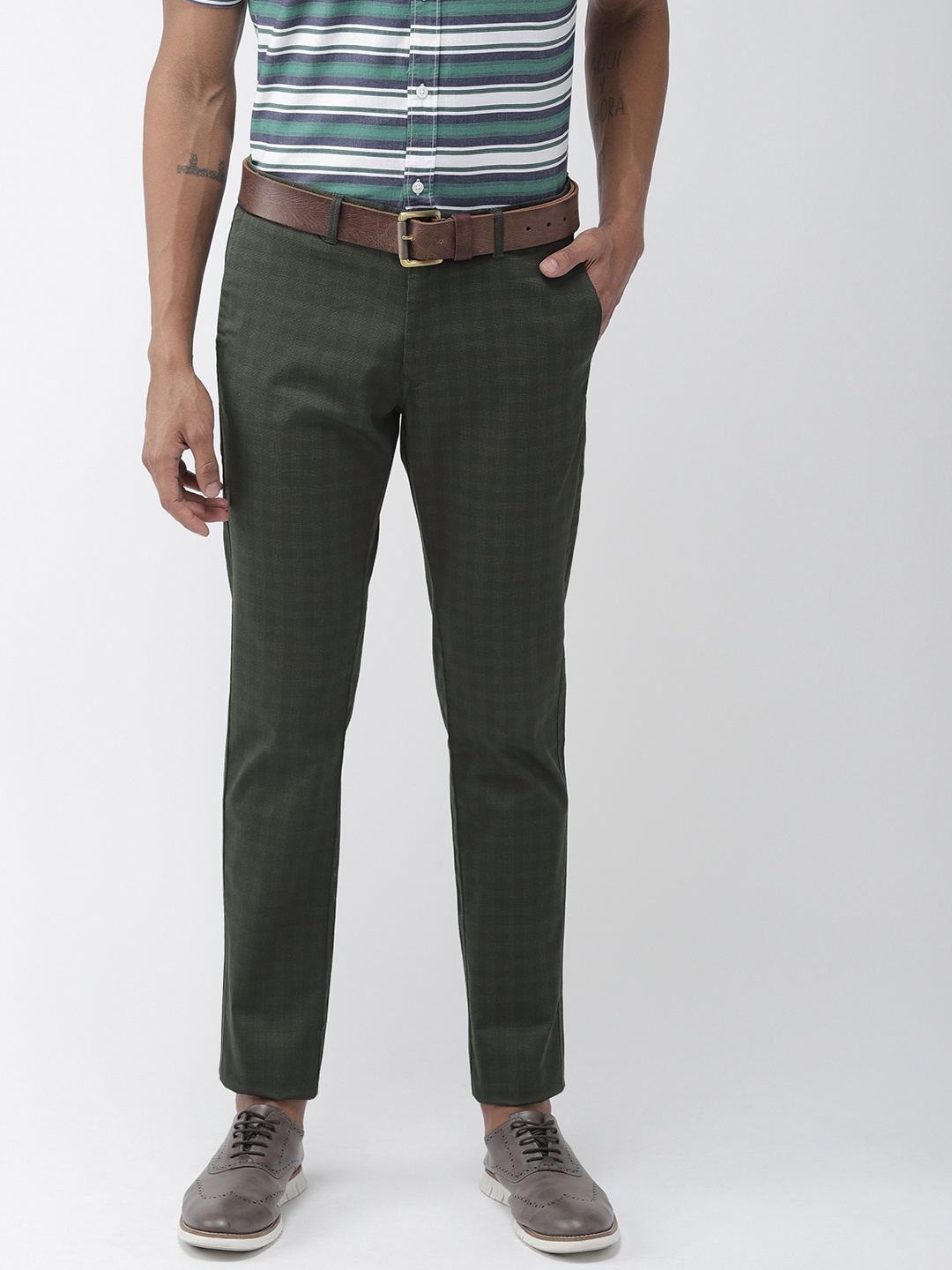 

Indian Terrain Men Green & Black Brooklyn Slim Fit Checked Regular Trousers