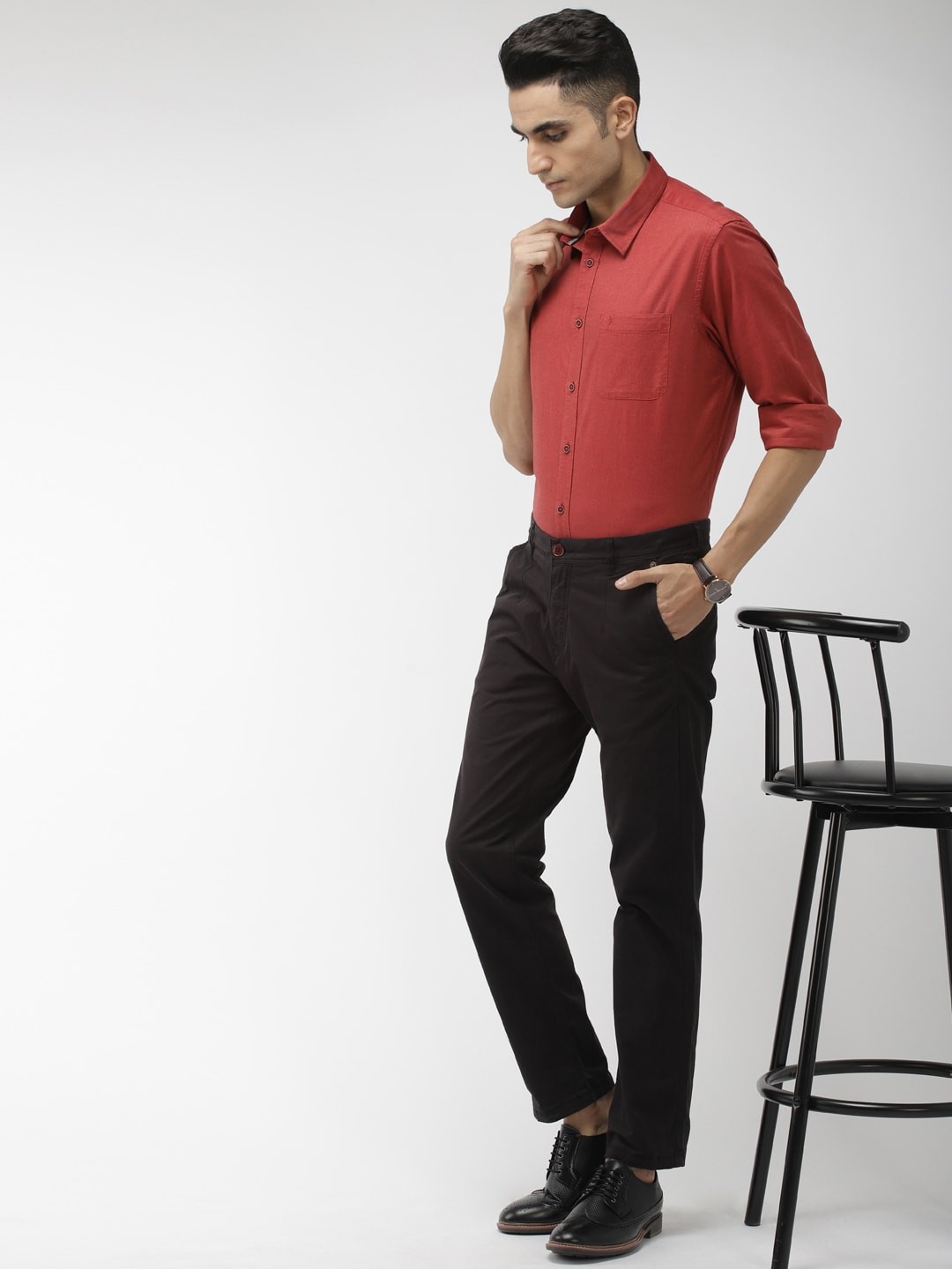 

Indian Terrain Men Rust Red Slim Fit Solid Casual Shirt