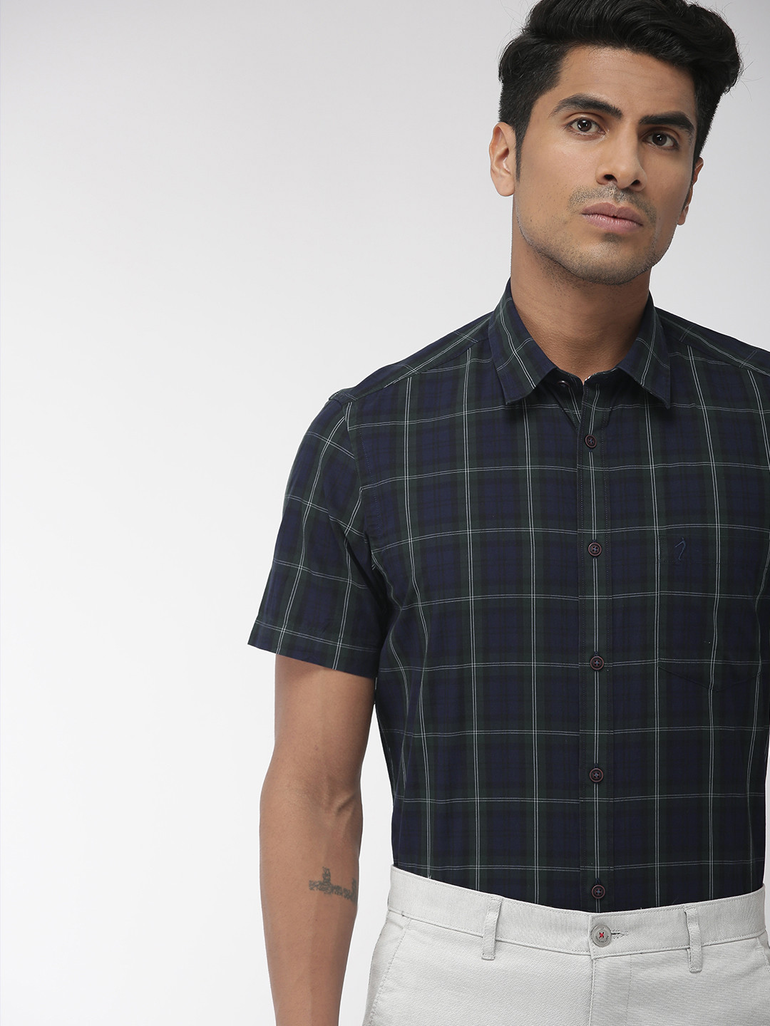 

Indian Terrain Men Blue & Grey Slim Fit Checked Smart Casual Shirt