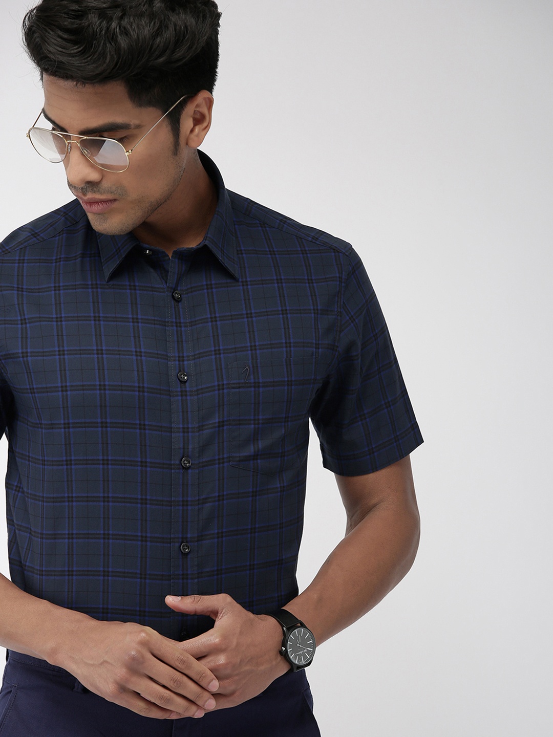 

Indian Terrain Men Navy Blue & Black Slim Fit Checked Smart Casual Shirt