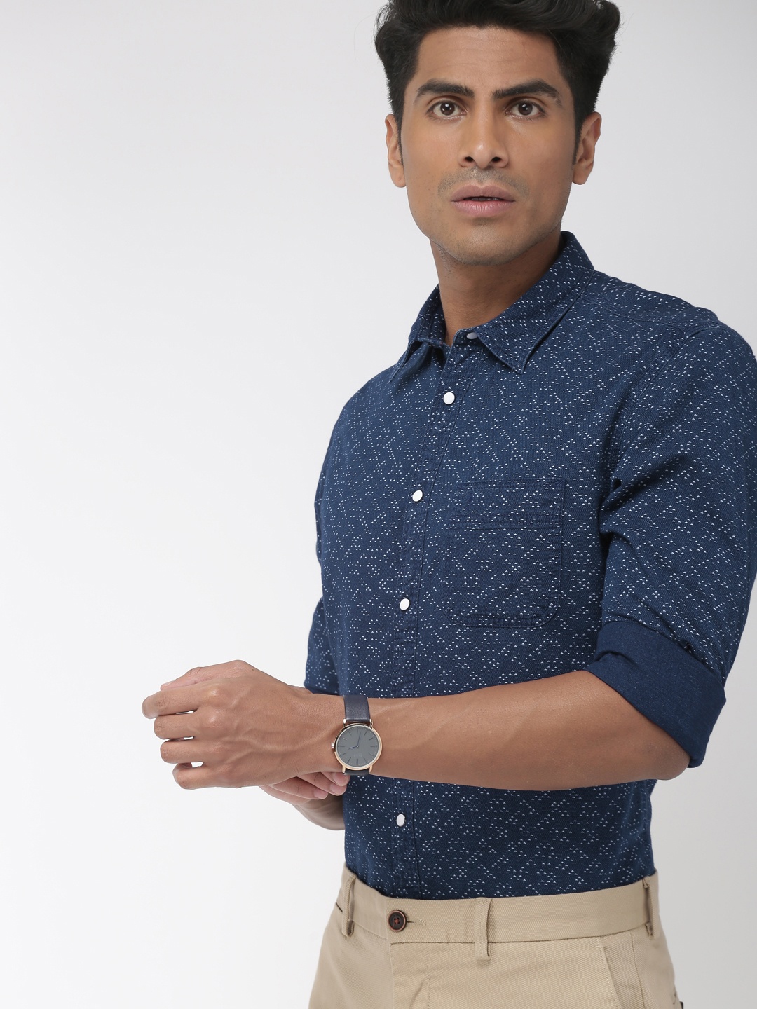 

Indian Terrain Men Navy Blue & White Chiseled Slim Fit Self Design Smart Casual Shirt