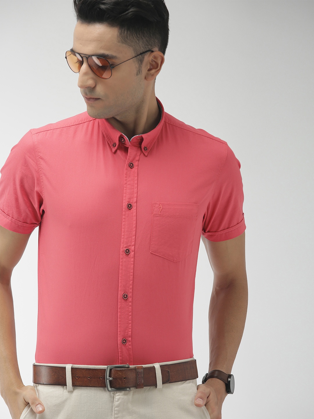 

Indian Terrain Men Pink Chiseled Slim Fit Solid Smart Casual Shirt