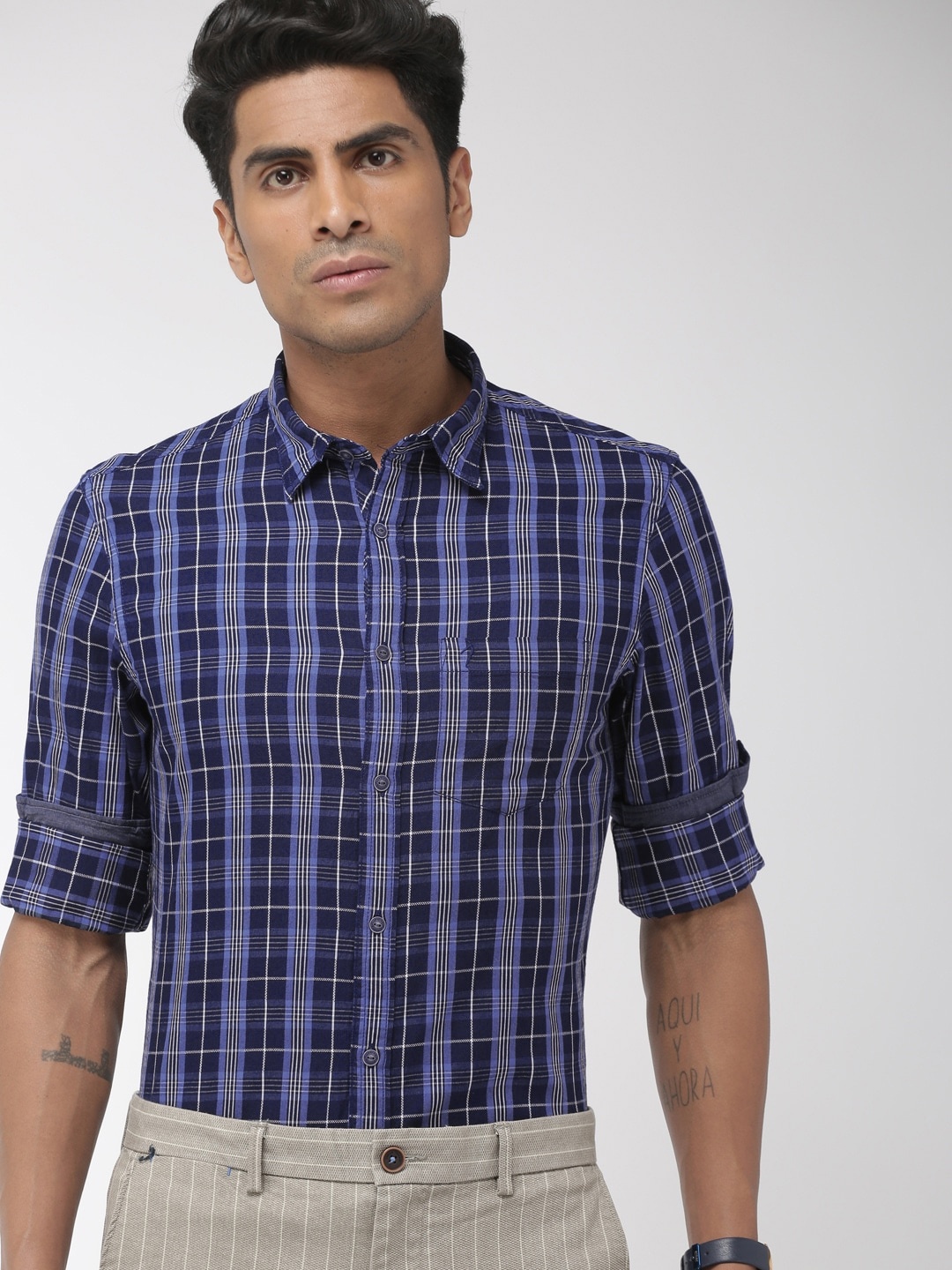 

Indian Terrain Men Navy Blue & White Chiseled Slim Fit Checked Smart Casual Shirt
