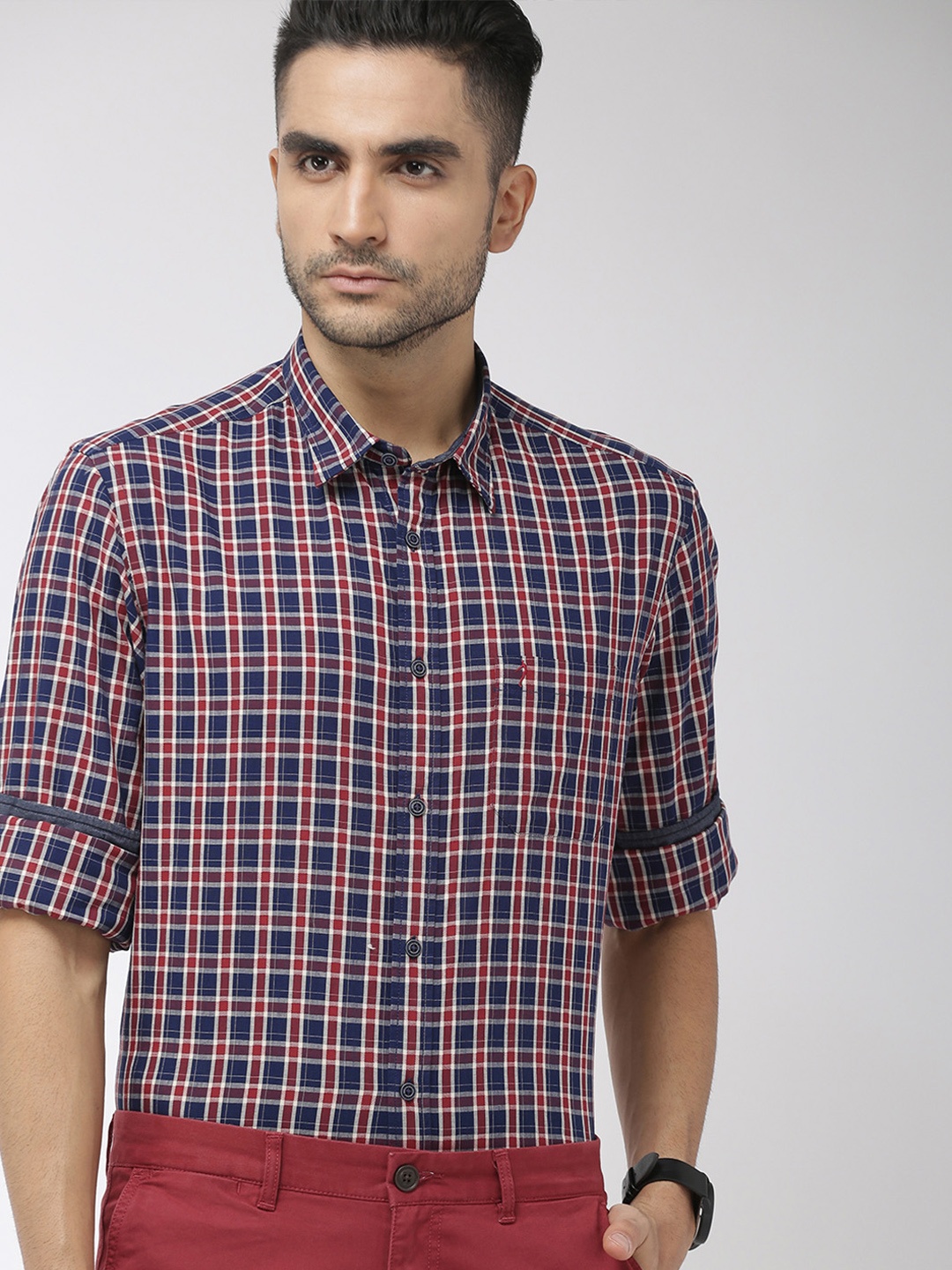 

Indian Terrain Men Navy Blue & Maroon Slim Fit Checked Casual Shirt