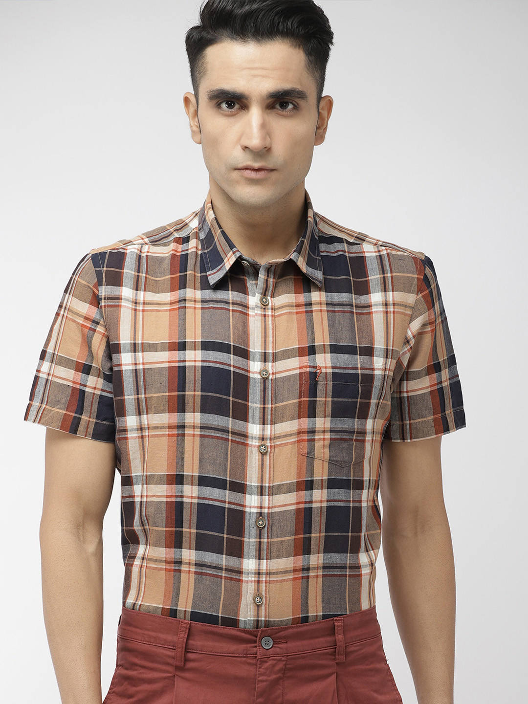 

Indian Terrain Men Brown & Navy Blue Slim Fit Checked Smart Casual Shirt